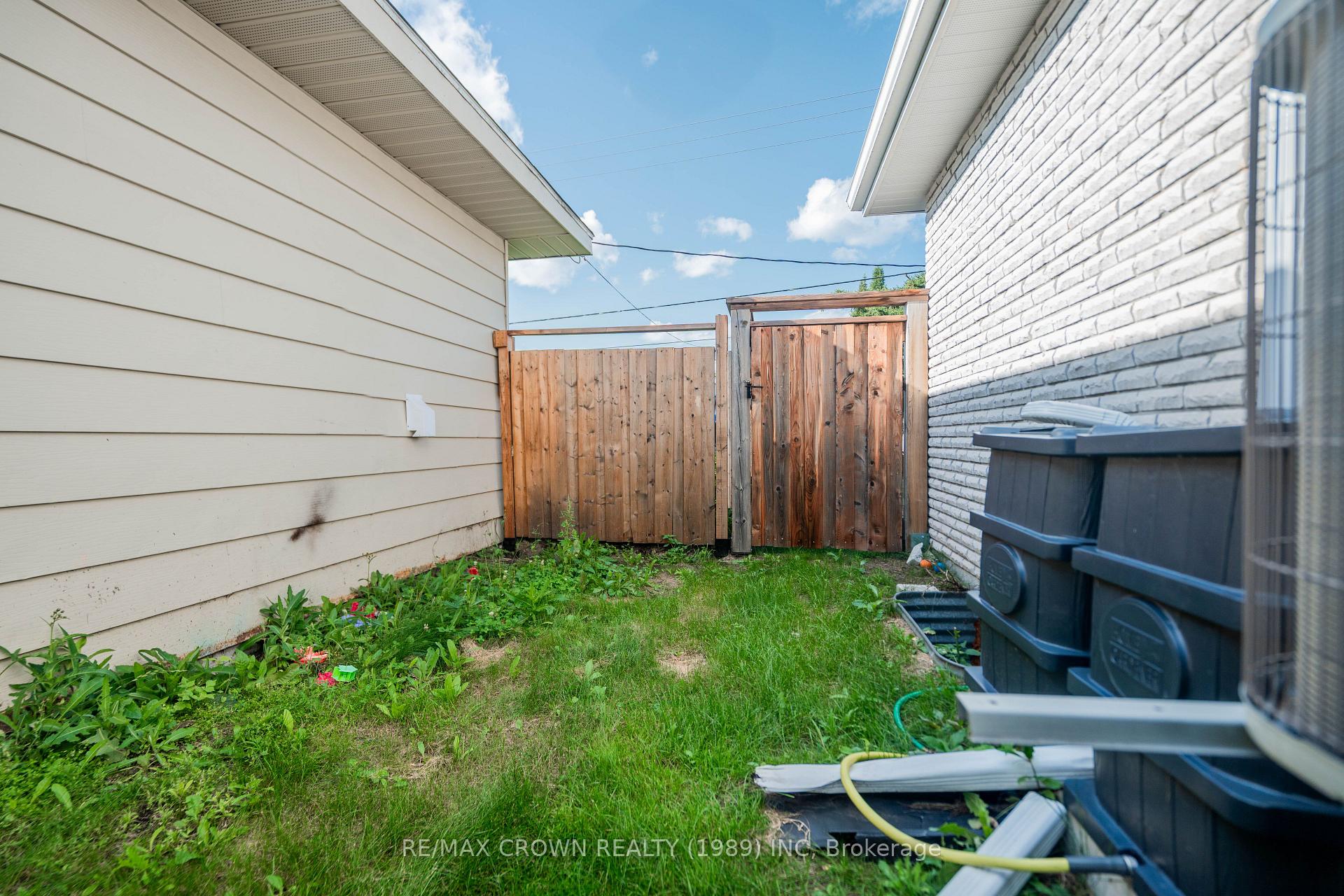 Photo 45 of 3 Clark Street, Kapuskasing — HOMEH