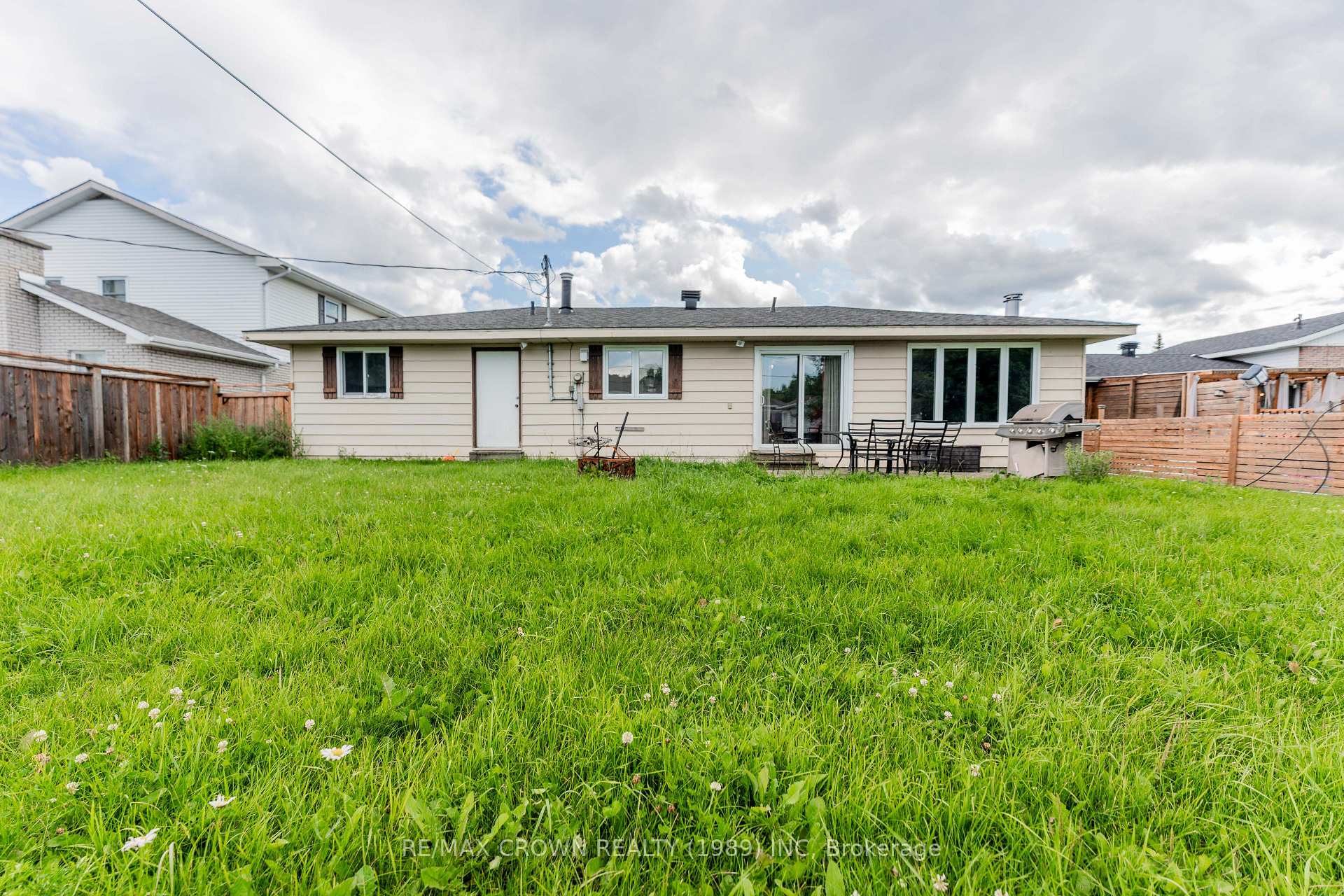 Photo 49 of 3 Clark Street, Kapuskasing — HOMEH