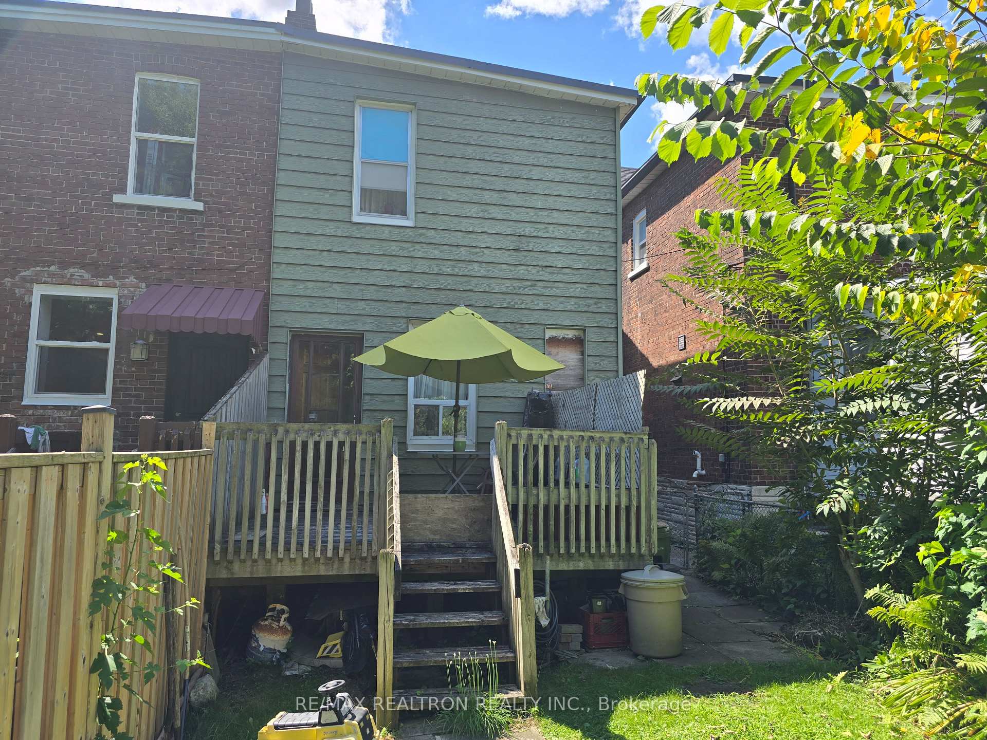 Photo 3 of 259 Woodbine Avenue, Toronto, The Beaches — HOMEH