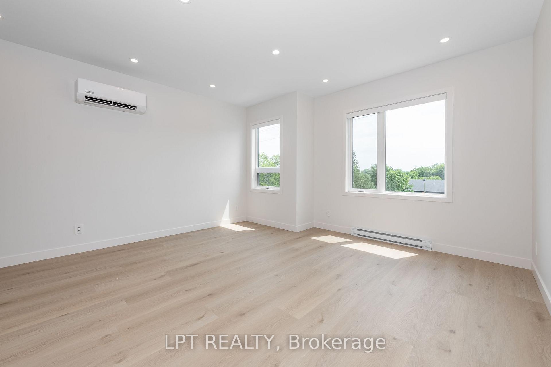 Photo 7 of Unit 7, 249 Columbus Avenue, Ottawa, Overbrook/Castle Heights — HOMEH