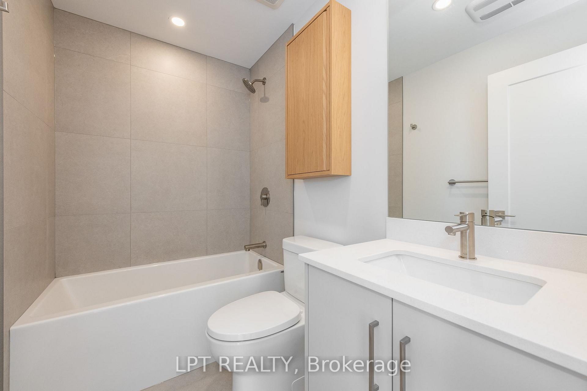Photo 15 of Unit 7, 249 Columbus Avenue, Ottawa, Overbrook/Castle Heights — HOMEH