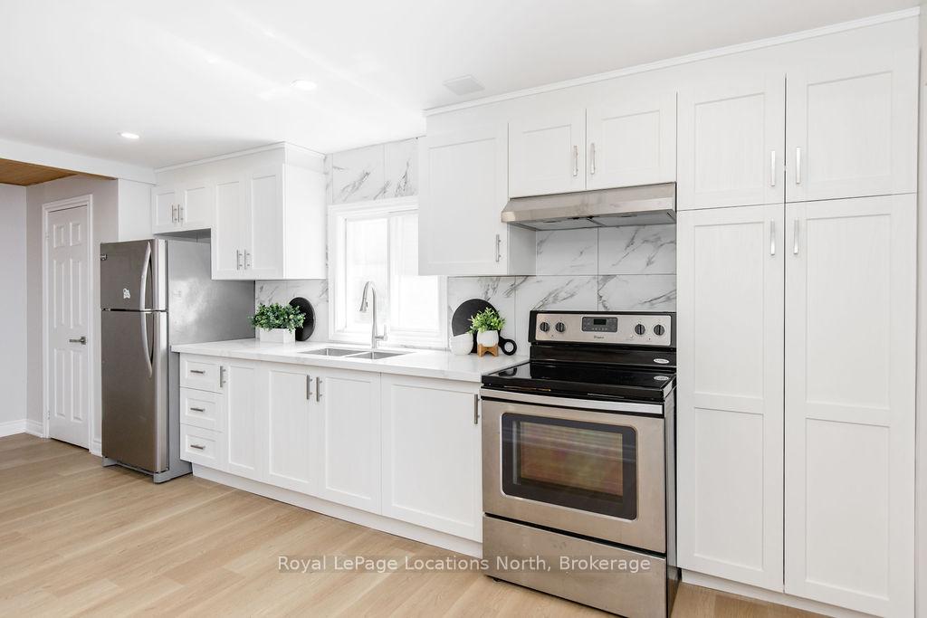 Photo 6 of 56 68th Street N, Wasaga Beach — HOMEH