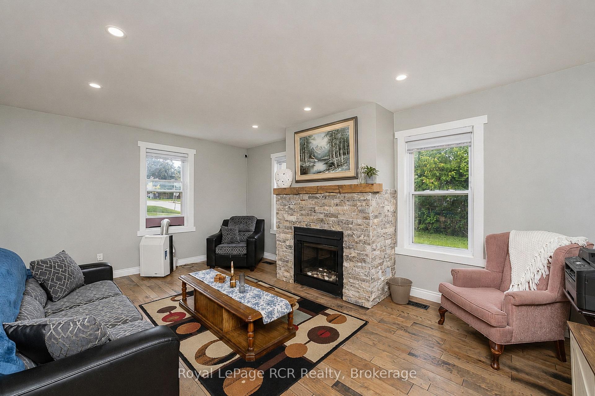 Photo 10 of 56 Main Street E, Grey Highlands — HOMEH