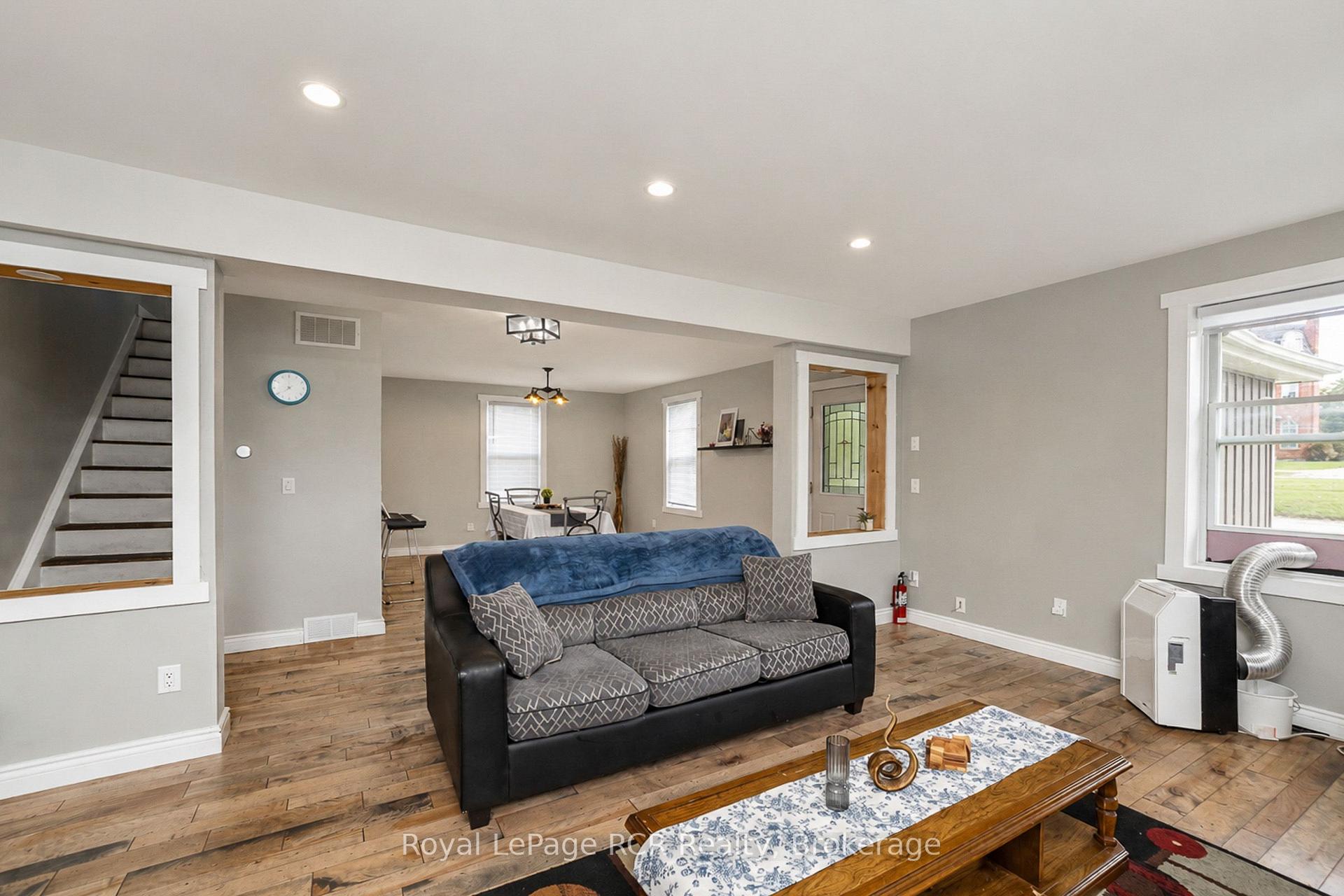 Photo 12 of 56 Main Street E, Grey Highlands — HOMEH
