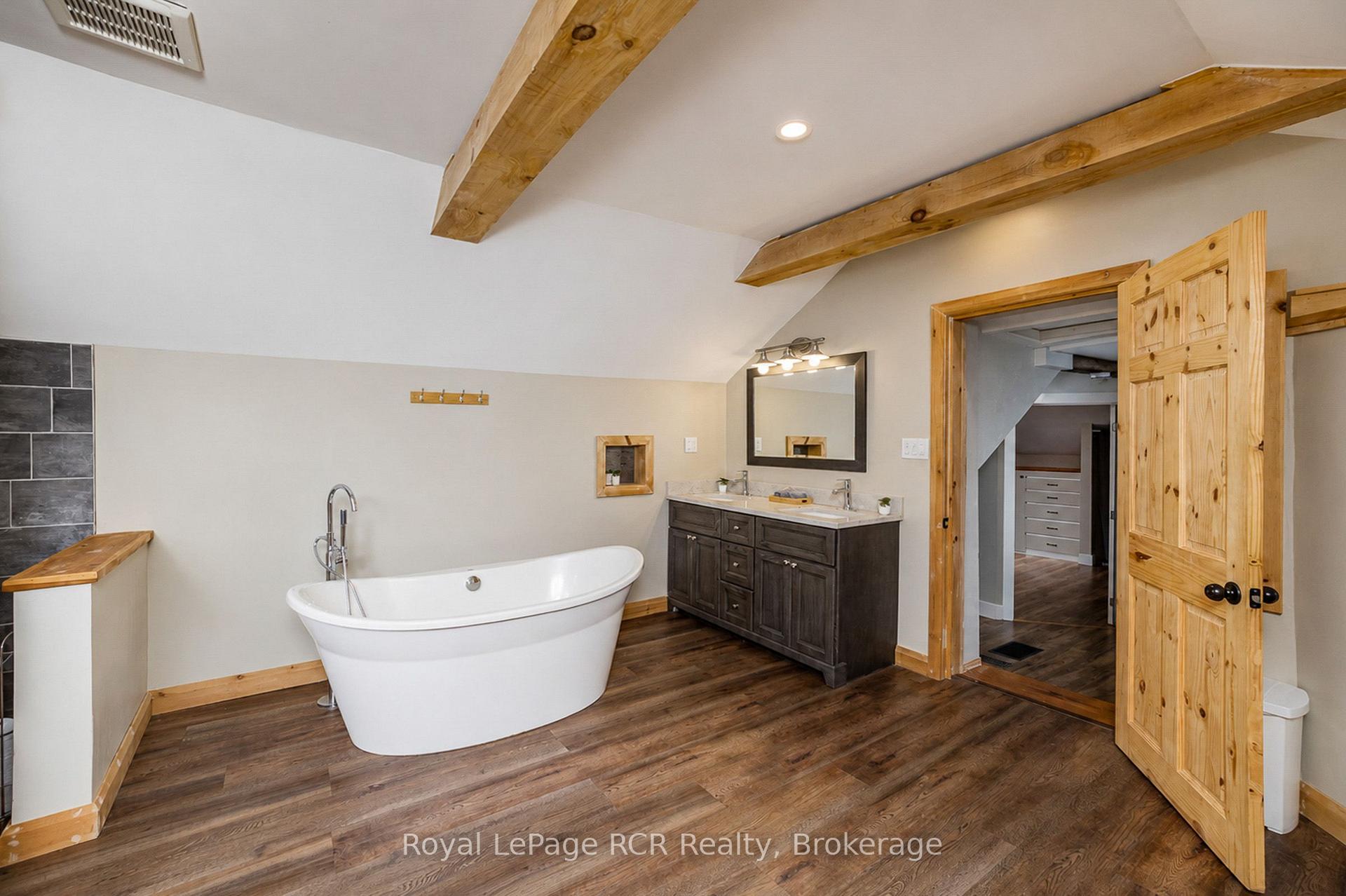 Photo 30 of 56 Main Street E, Grey Highlands — HOMEH