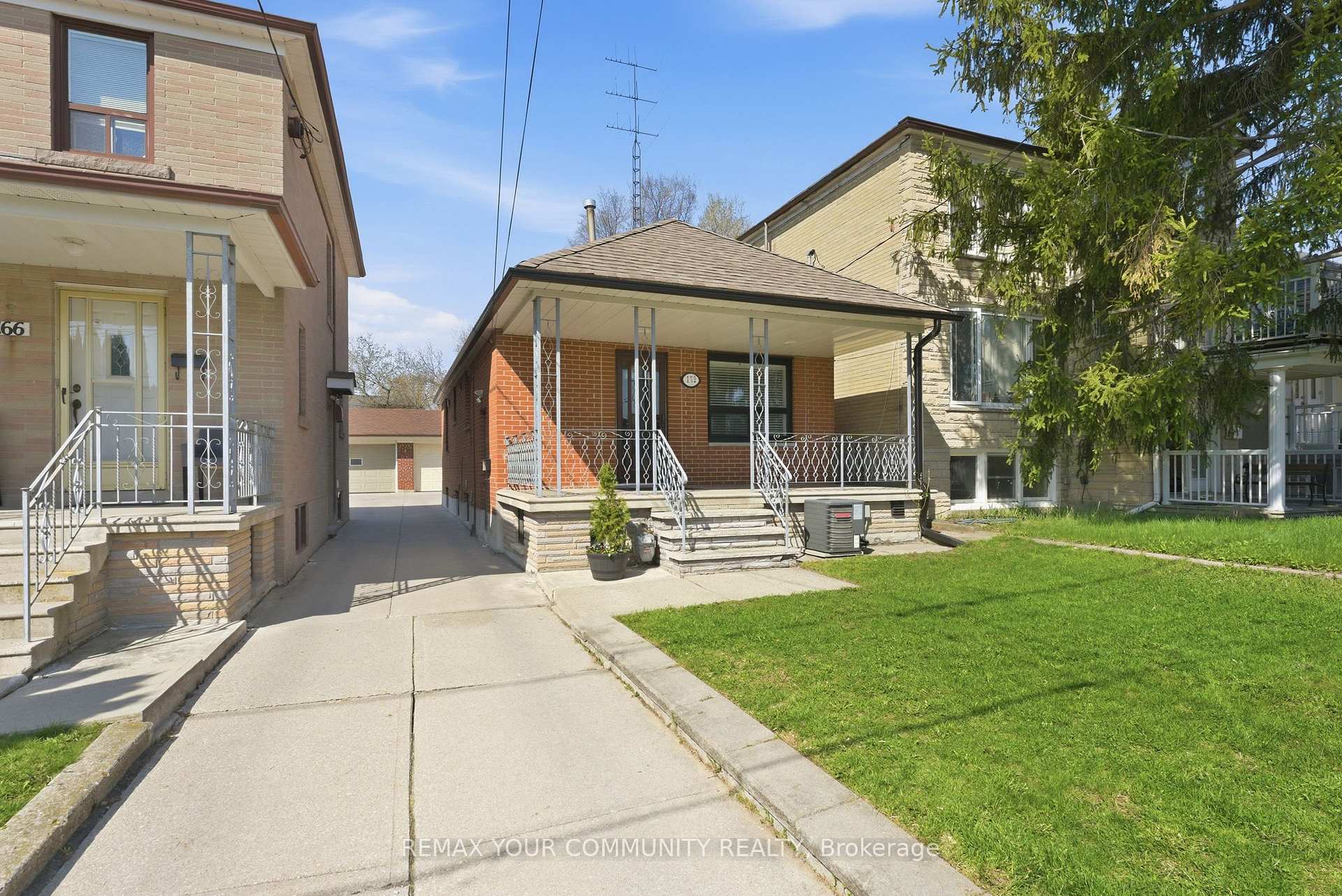 Photo 1 of 172 Times Road, North York, Briar Hill-Belgravia — HOMEH
