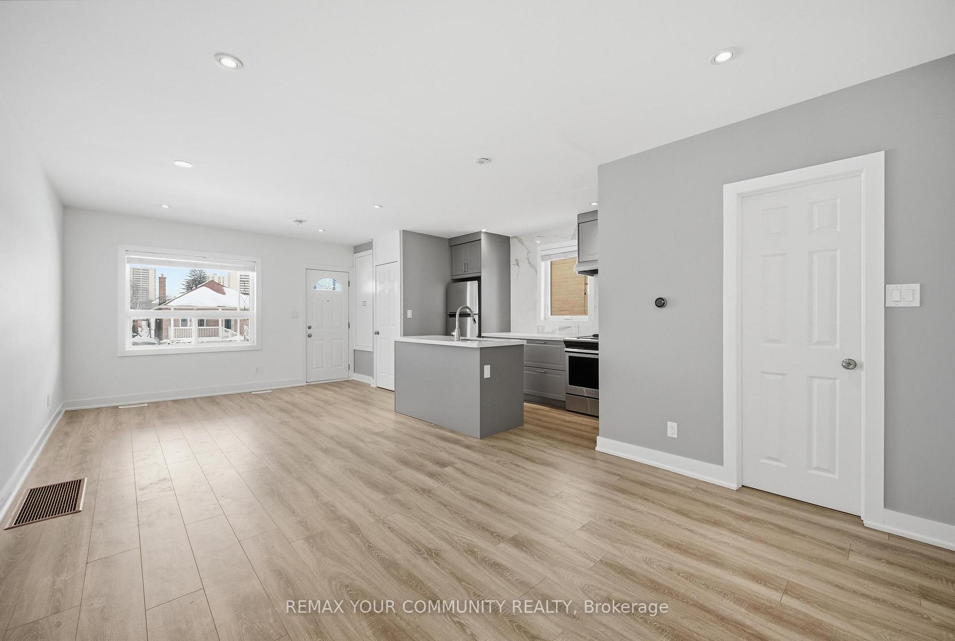 Photo 15 of 172 Times Road, North York, Briar Hill-Belgravia — HOMEH