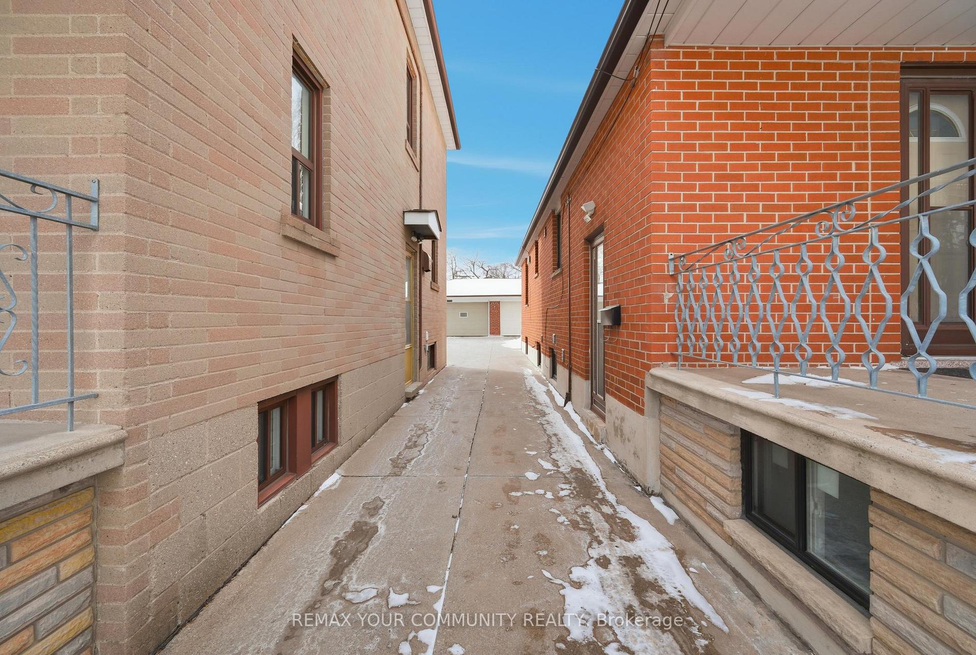 Photo 25 of 172 Times Road, North York, Briar Hill-Belgravia — HOMEH