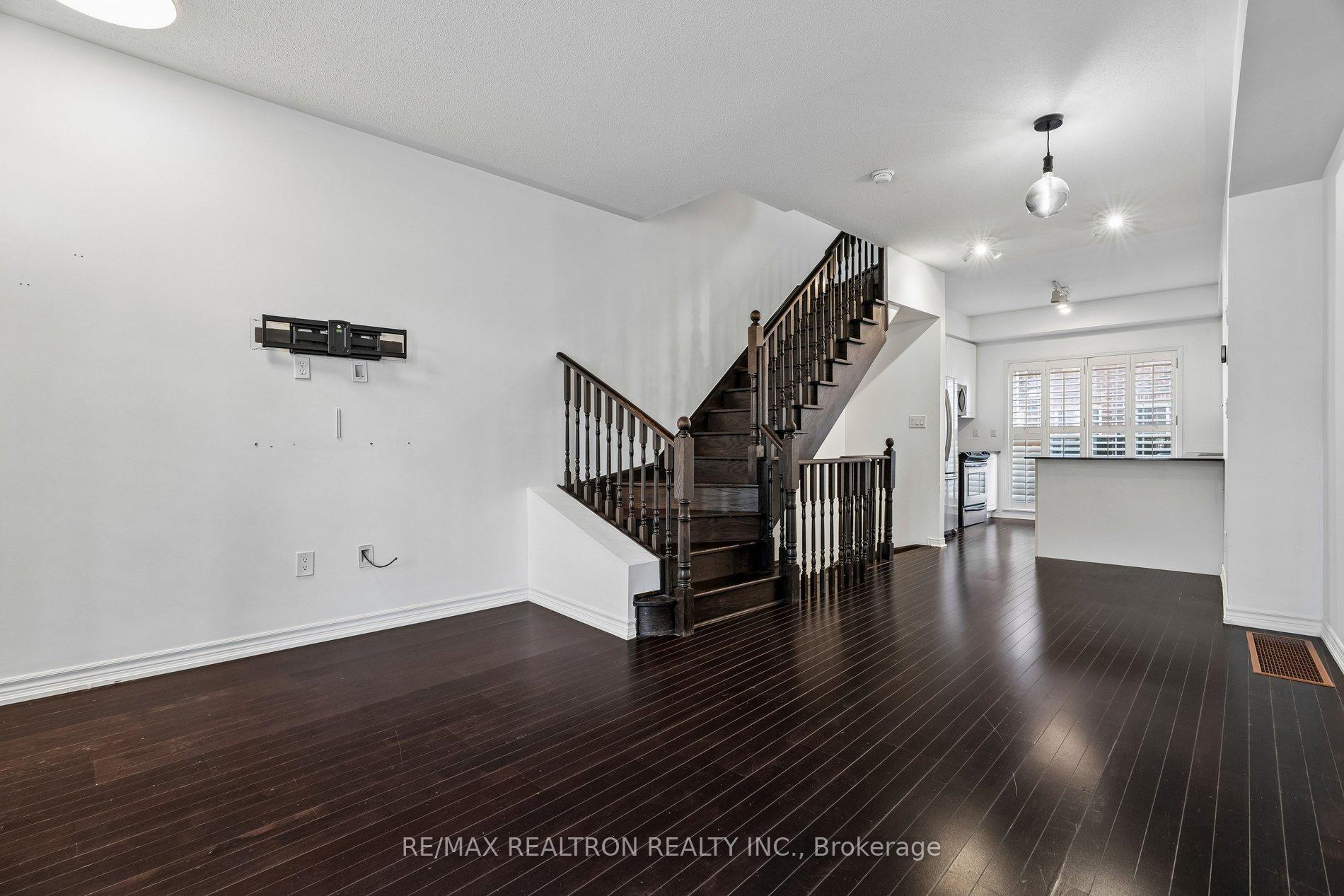 Photo 7 of Unit 35, 97 The Queensway, Toronto, High Park-Swansea — HOMEH