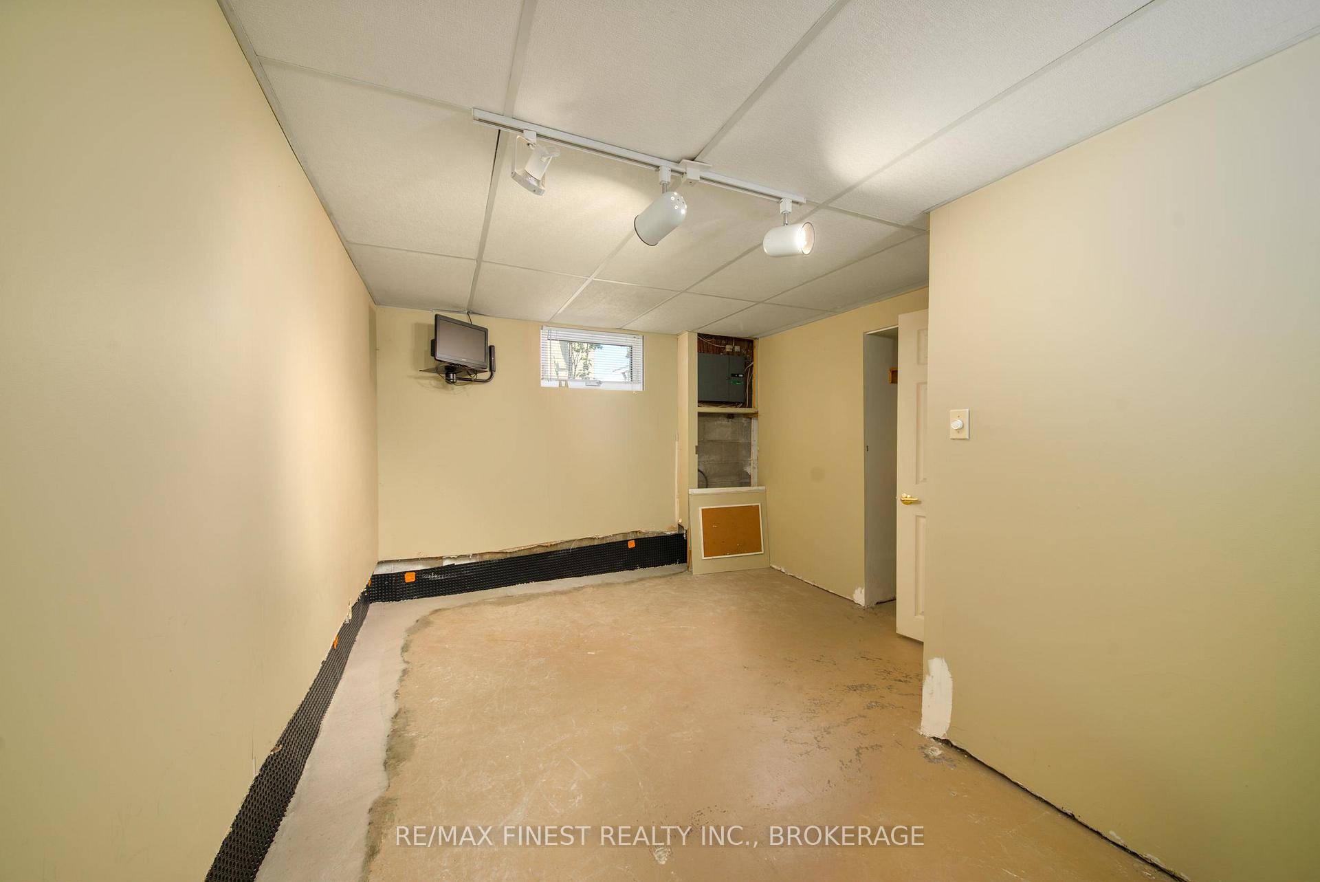 Photo 29 of 301 County Rd 8, Greater Napanee, Greater Napanee — HOMEH