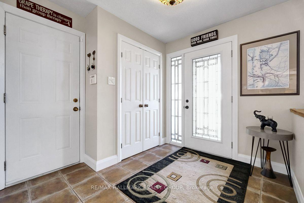 Photo 4 of 75 Lloydalex Crescent, Ottawa, Stittsville (North) — HOMEH