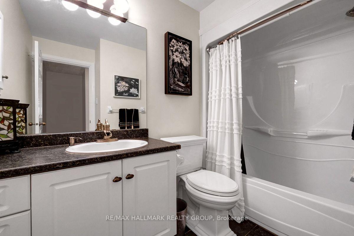 Photo 33 of 75 Lloydalex Crescent, Ottawa, Stittsville (North) — HOMEH