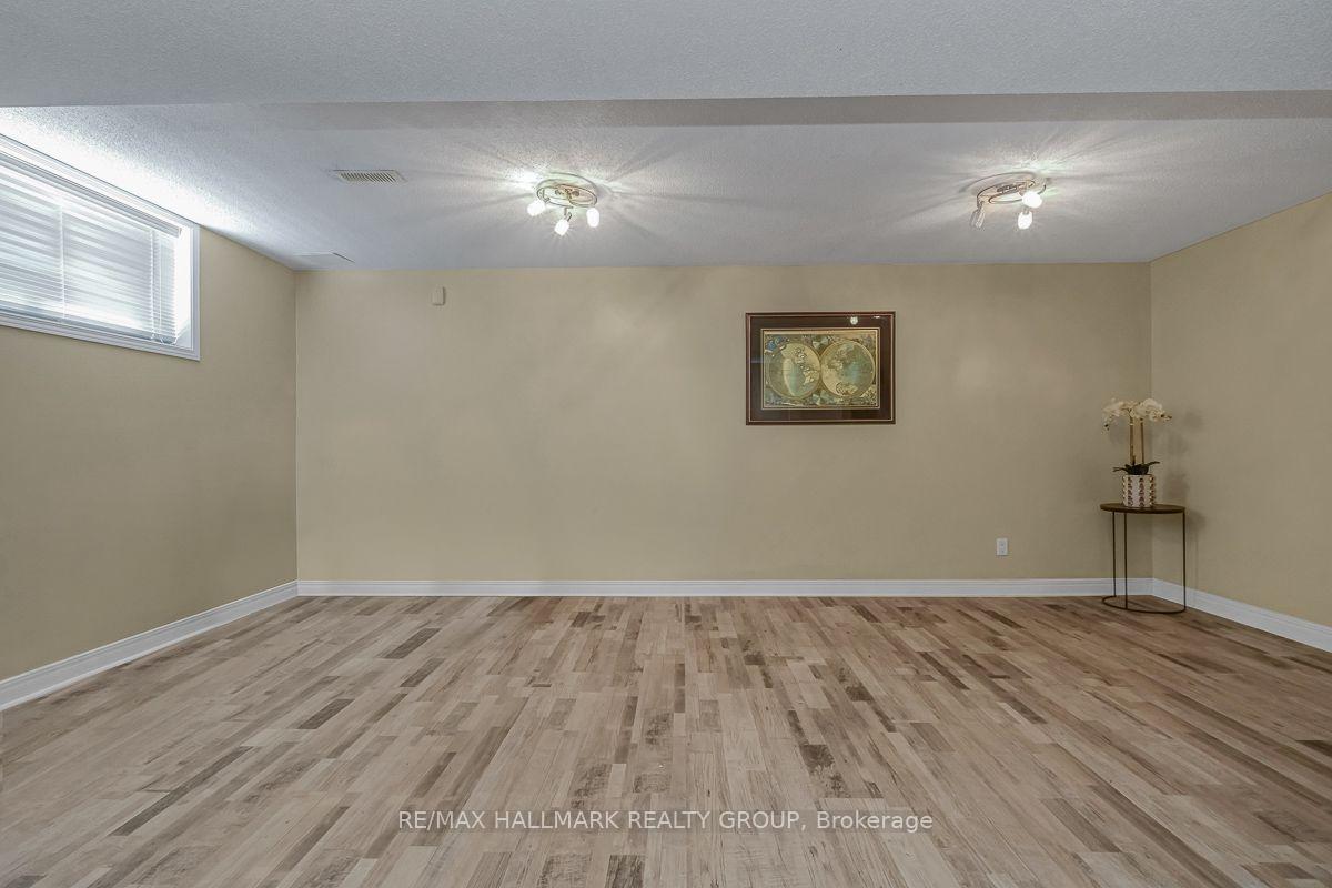 Photo 40 of 75 Lloydalex Crescent, Ottawa, Stittsville (North) — HOMEH