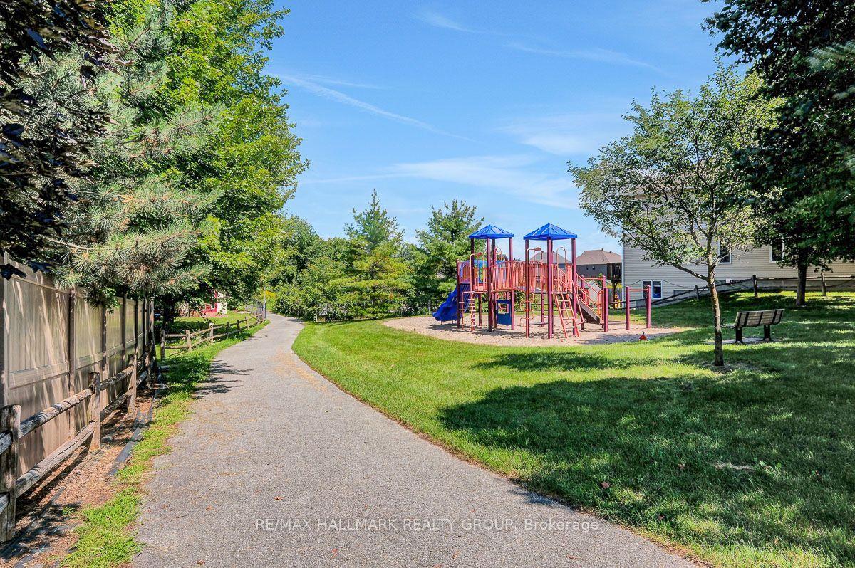 Photo 48 of 75 Lloydalex Crescent, Ottawa, Stittsville (North) — HOMEH