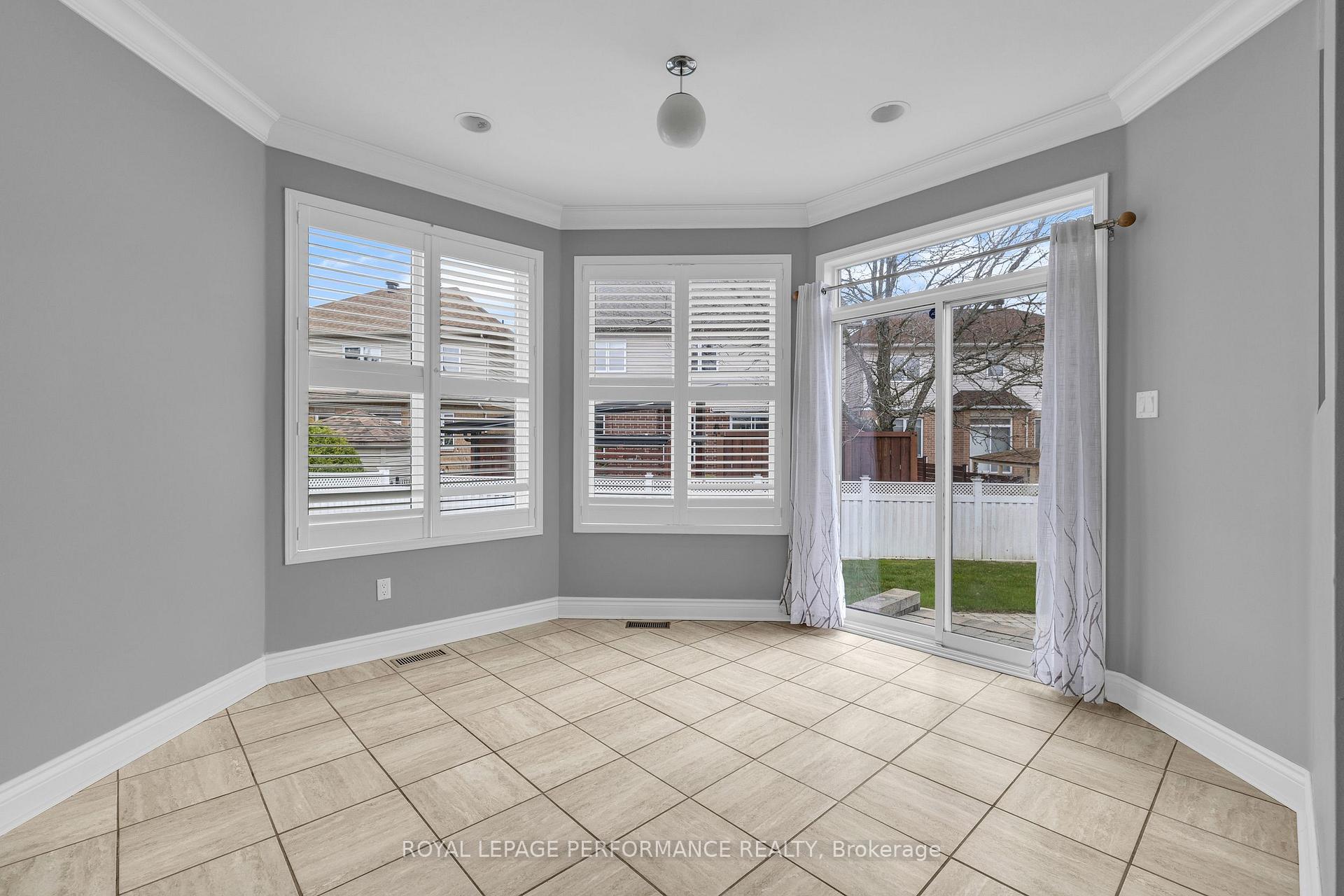 Photo 12 of 2415 Des Pruches Avenue, Ottawa, Chapel Hill South - Orleans Village — HOMEH