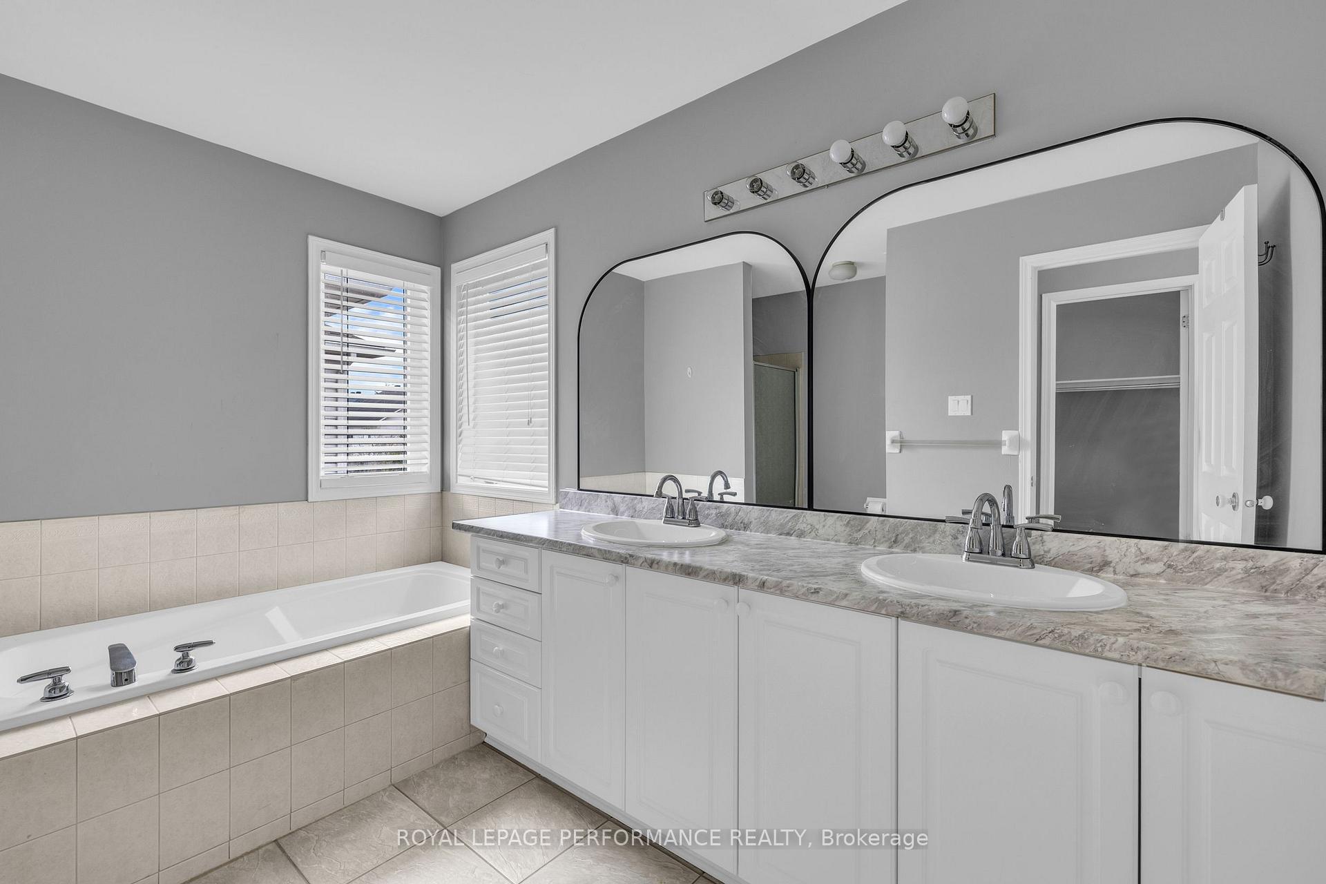 Photo 21 of 2415 Des Pruches Avenue, Ottawa, Chapel Hill South - Orleans Village — HOMEH