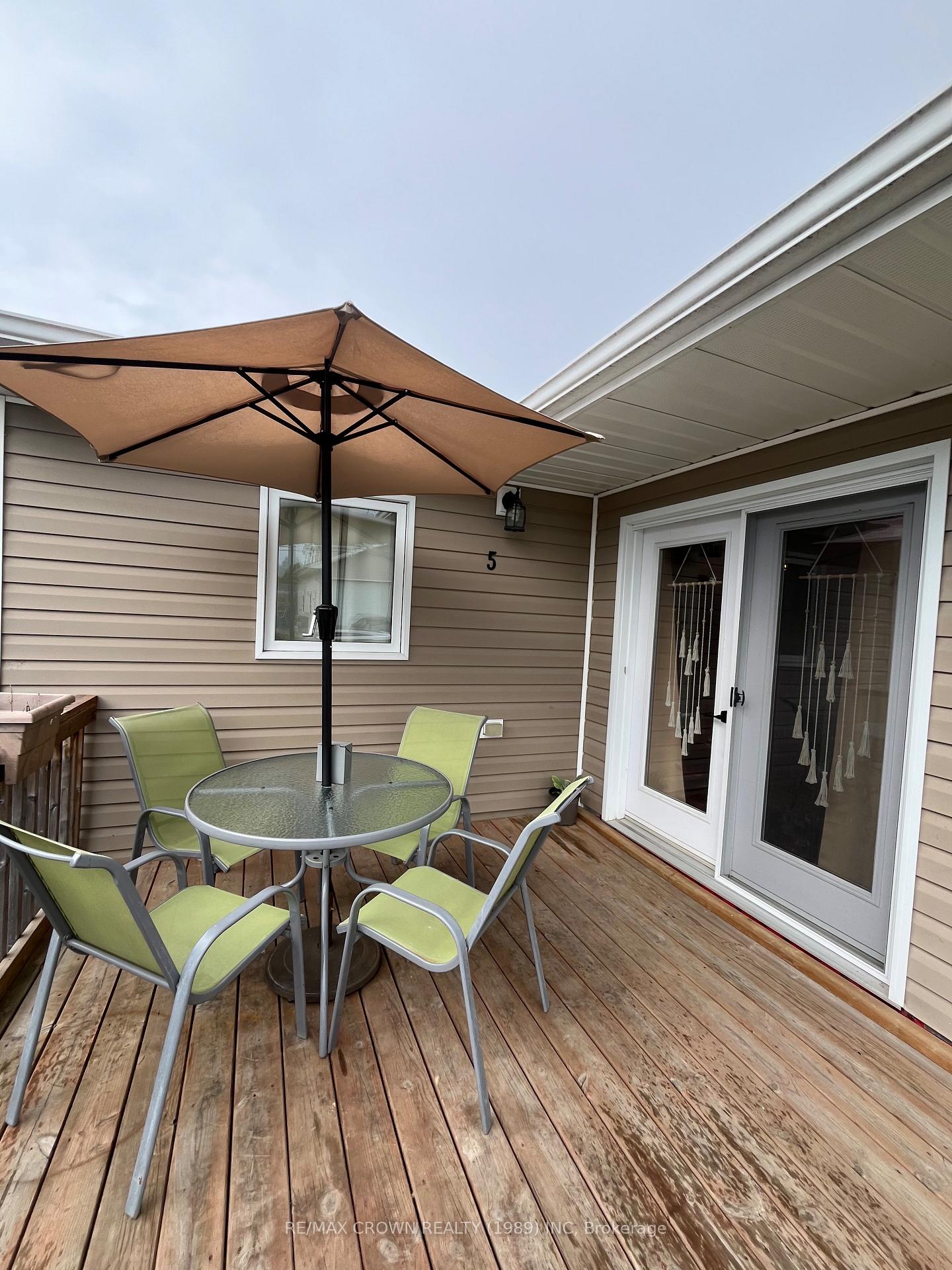 Photo 9 of 5 Glen Avenue, Cochrane — HOMEH