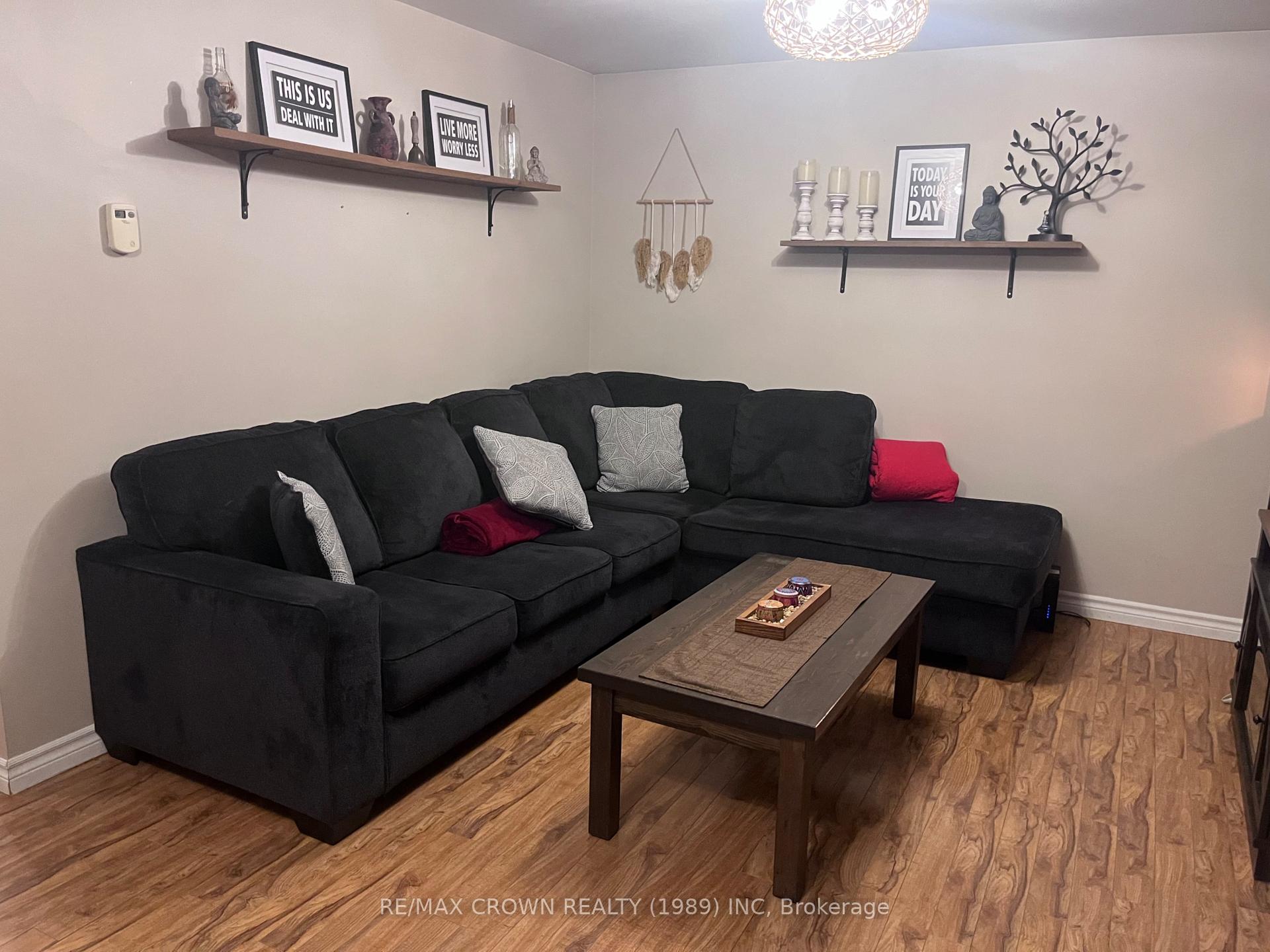 Photo 10 of 5 Glen Avenue, Cochrane — HOMEH