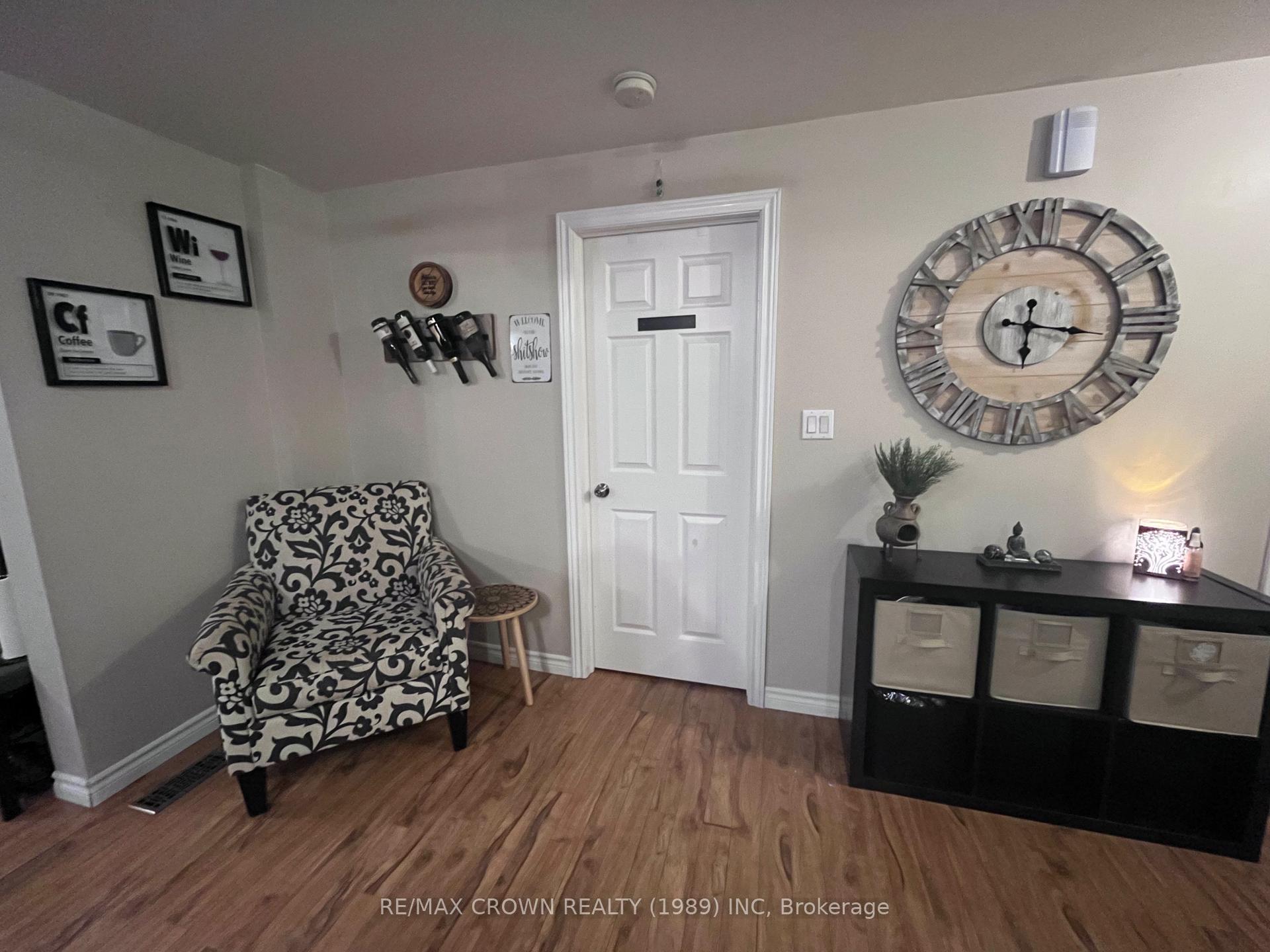 Photo 16 of 5 Glen Avenue, Cochrane — HOMEH