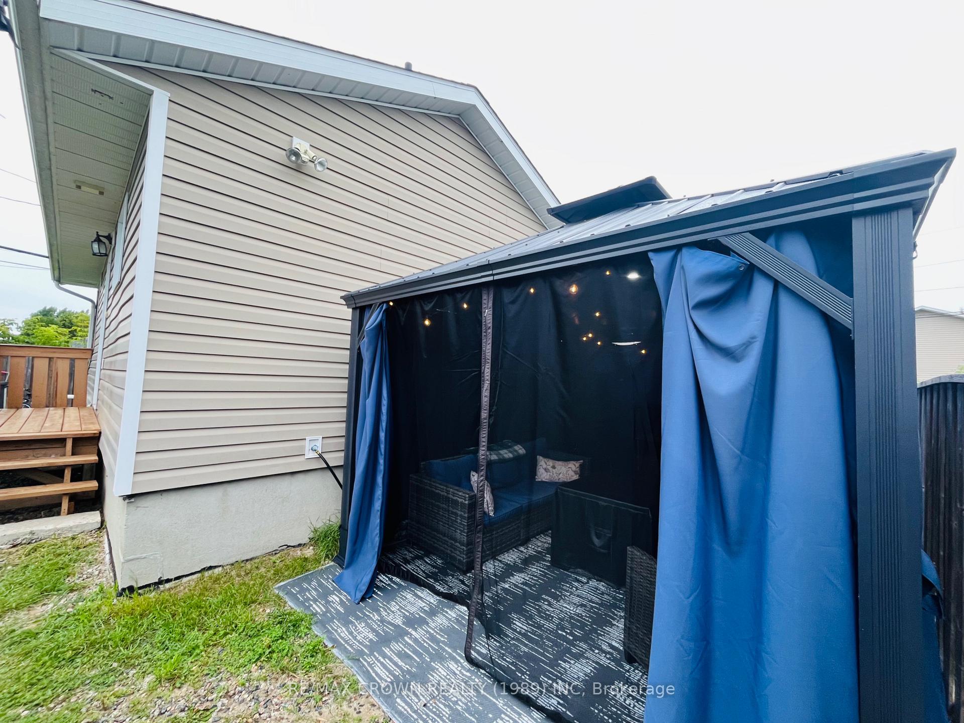 Photo 47 of 5 Glen Avenue, Cochrane — HOMEH