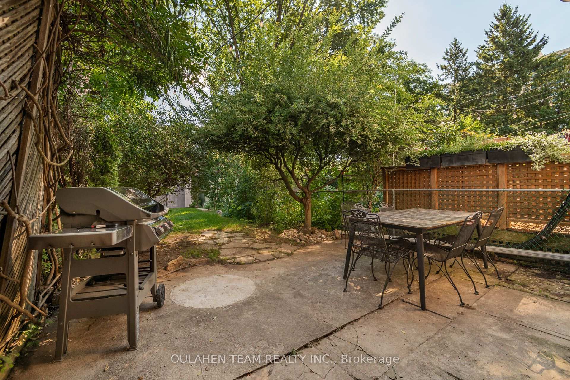 Photo 31 of 195 Pacific Avenue, Toronto, High Park North — HOMEH