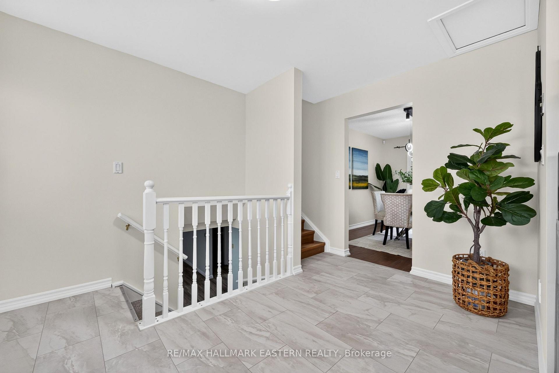 Photo 12 of 529 Seville Street, Oshawa, Vanier — HOMEH