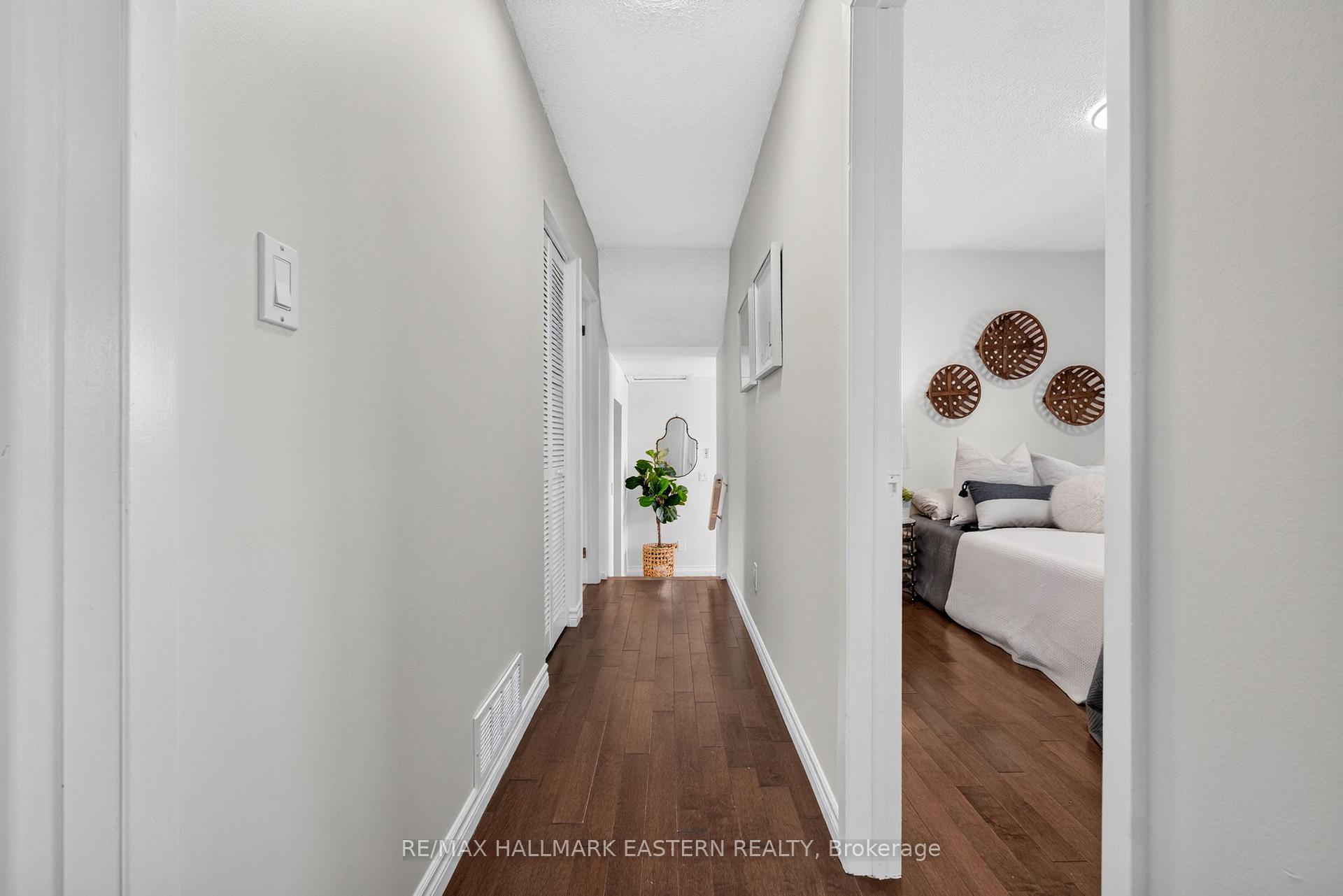 Photo 25 of 529 Seville Street, Oshawa, Vanier — HOMEH