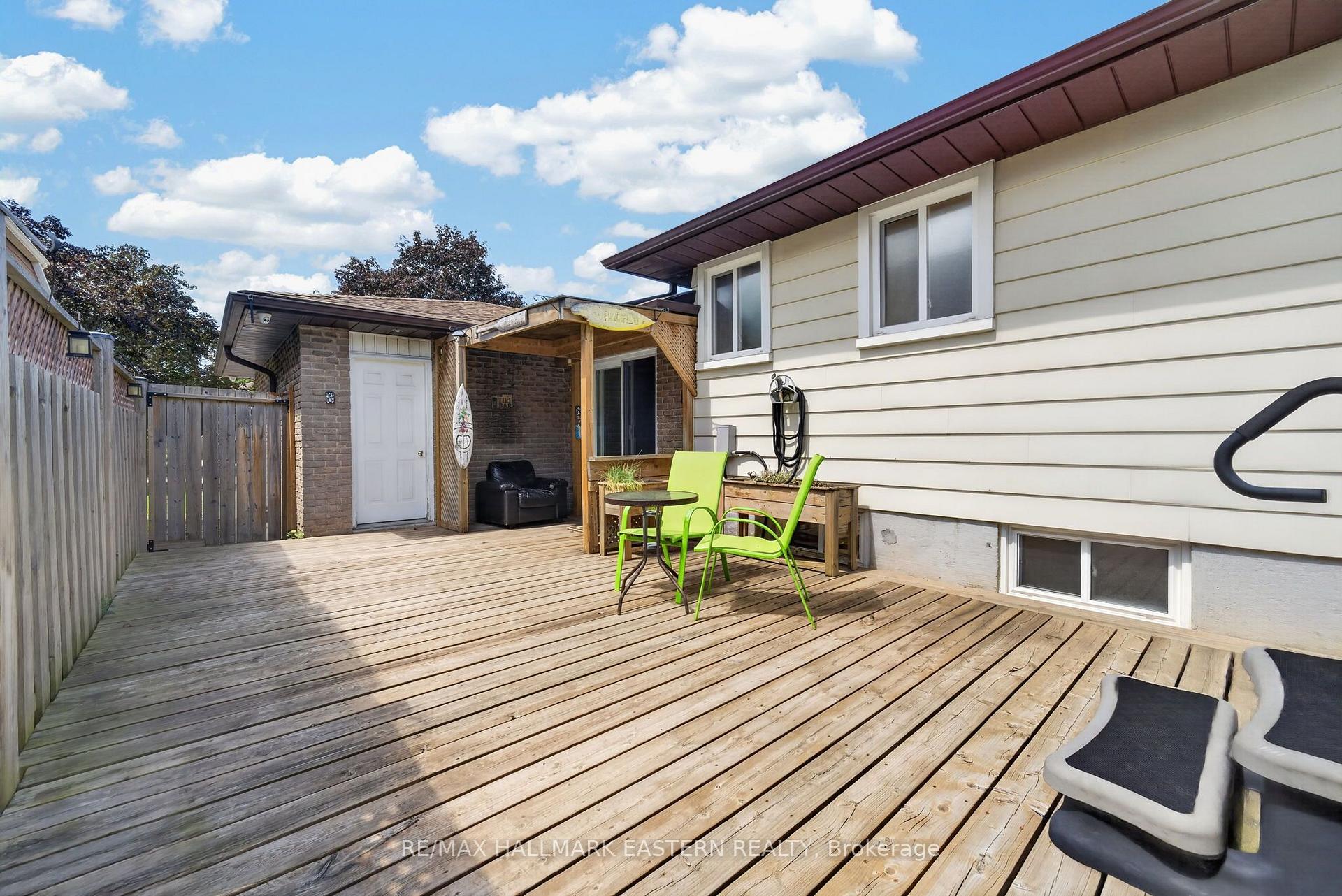 Photo 46 of 529 Seville Street, Oshawa, Vanier — HOMEH