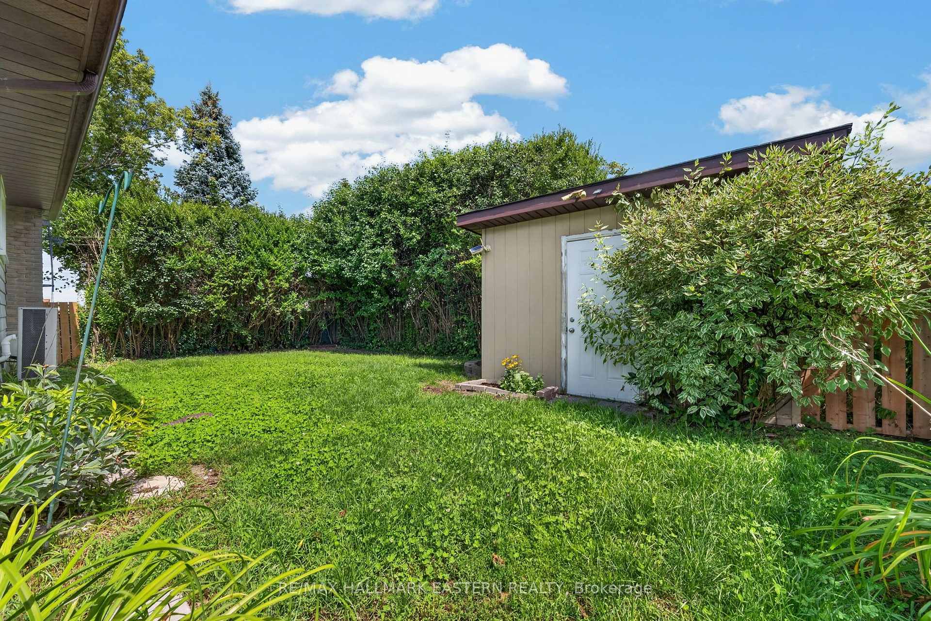 Photo 48 of 529 Seville Street, Oshawa, Vanier — HOMEH