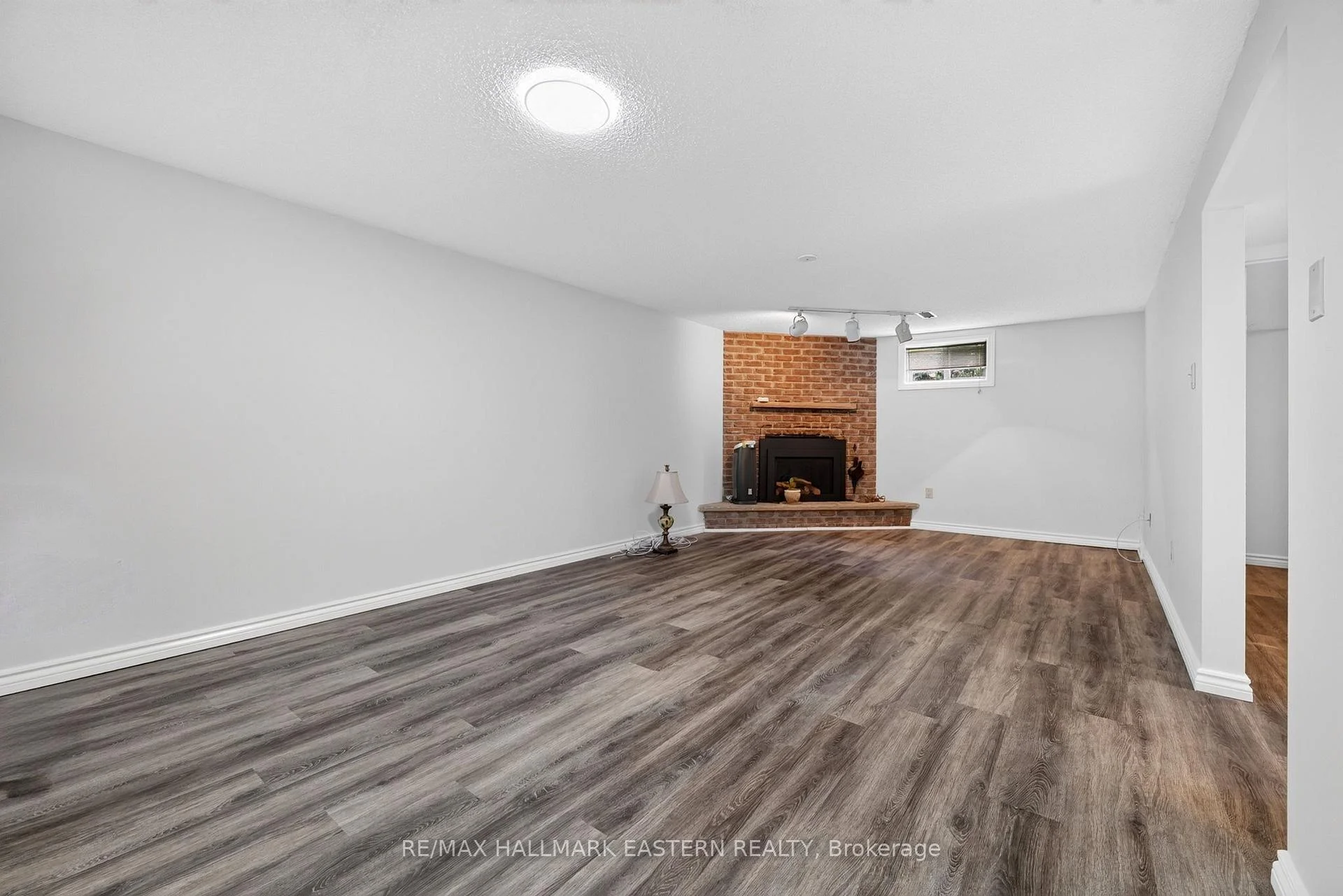 Photo 28 of 529 Seville Street, Oshawa, Vanier — HOMEH