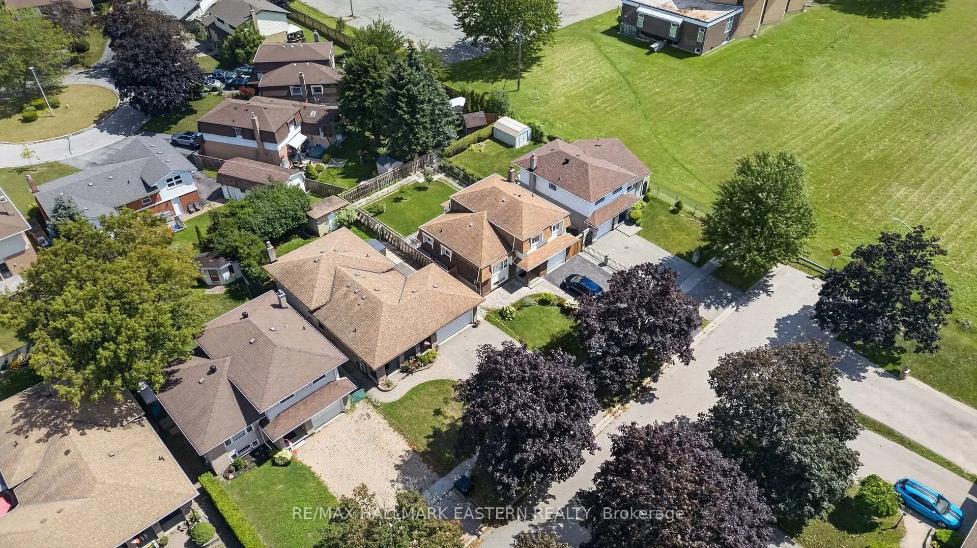 Photo 56 of 529 Seville Street, Oshawa, Vanier — HOMEH