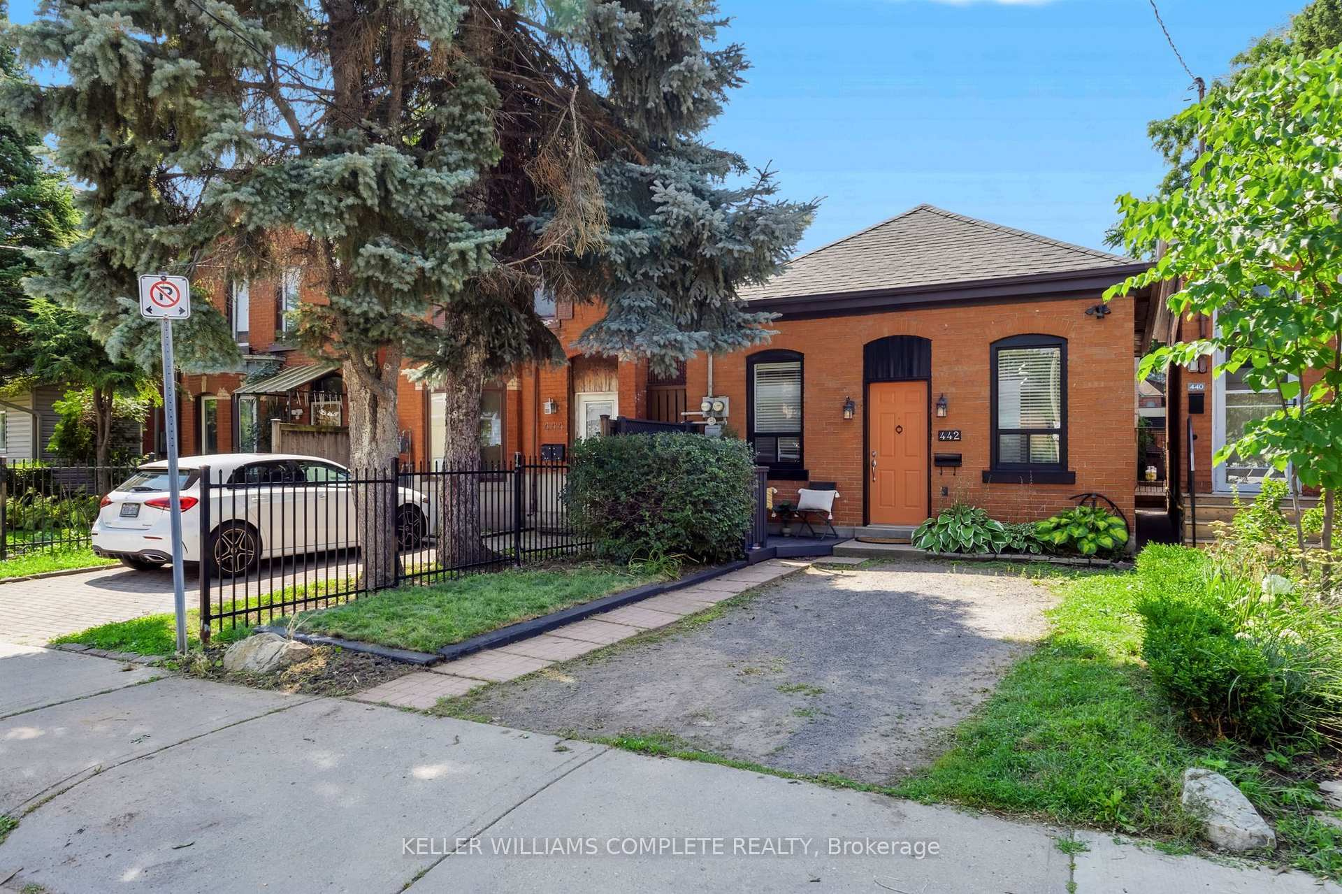Photo 2 of 442 King William Street, Hamilton, Landsdale — HOMEH