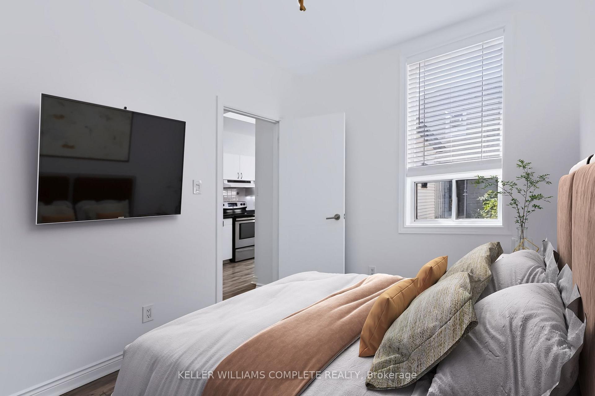 Photo 9 of 442 King William Street, Hamilton, Landsdale — HOMEH