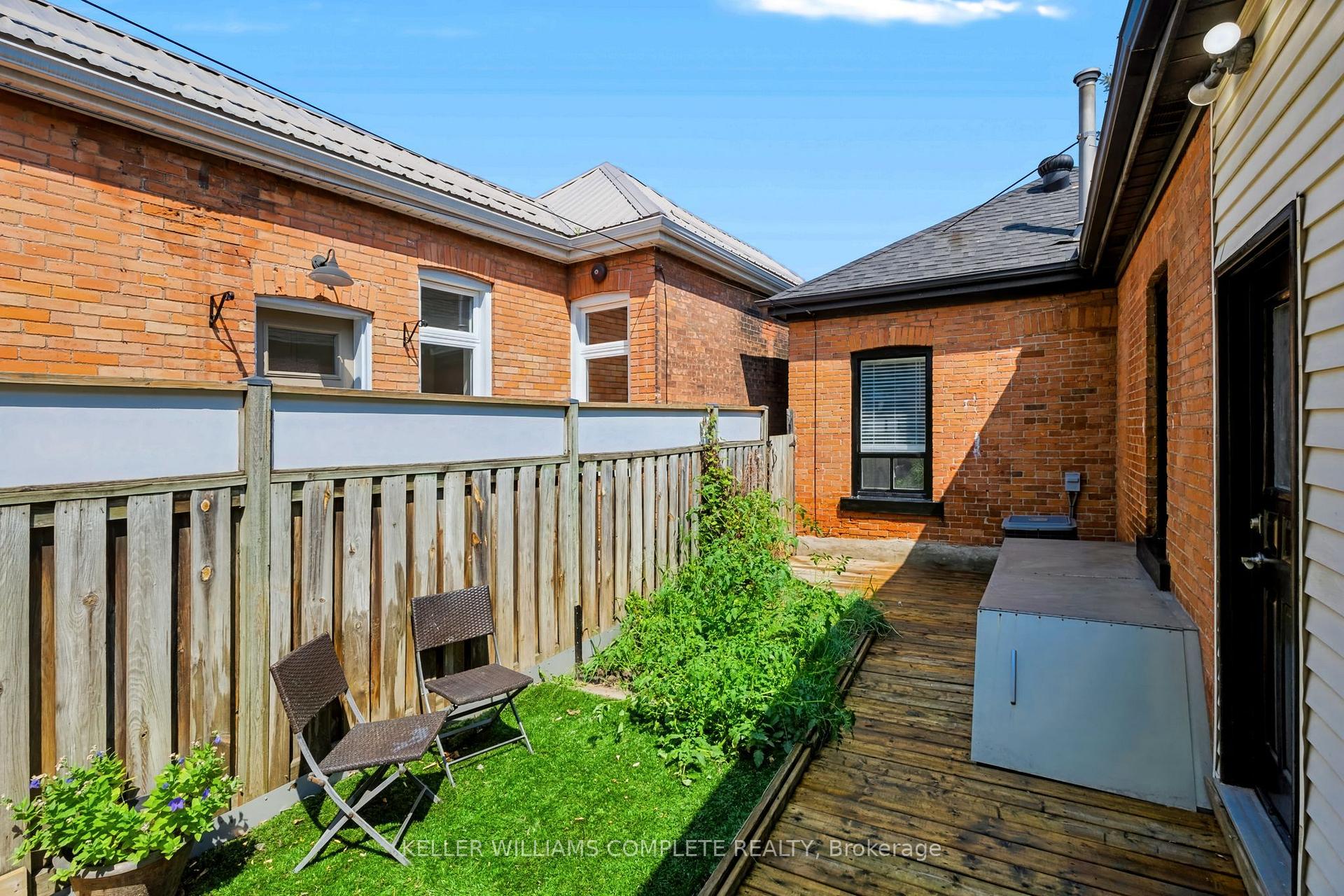 Photo 17 of 442 King William Street, Hamilton, Landsdale — HOMEH