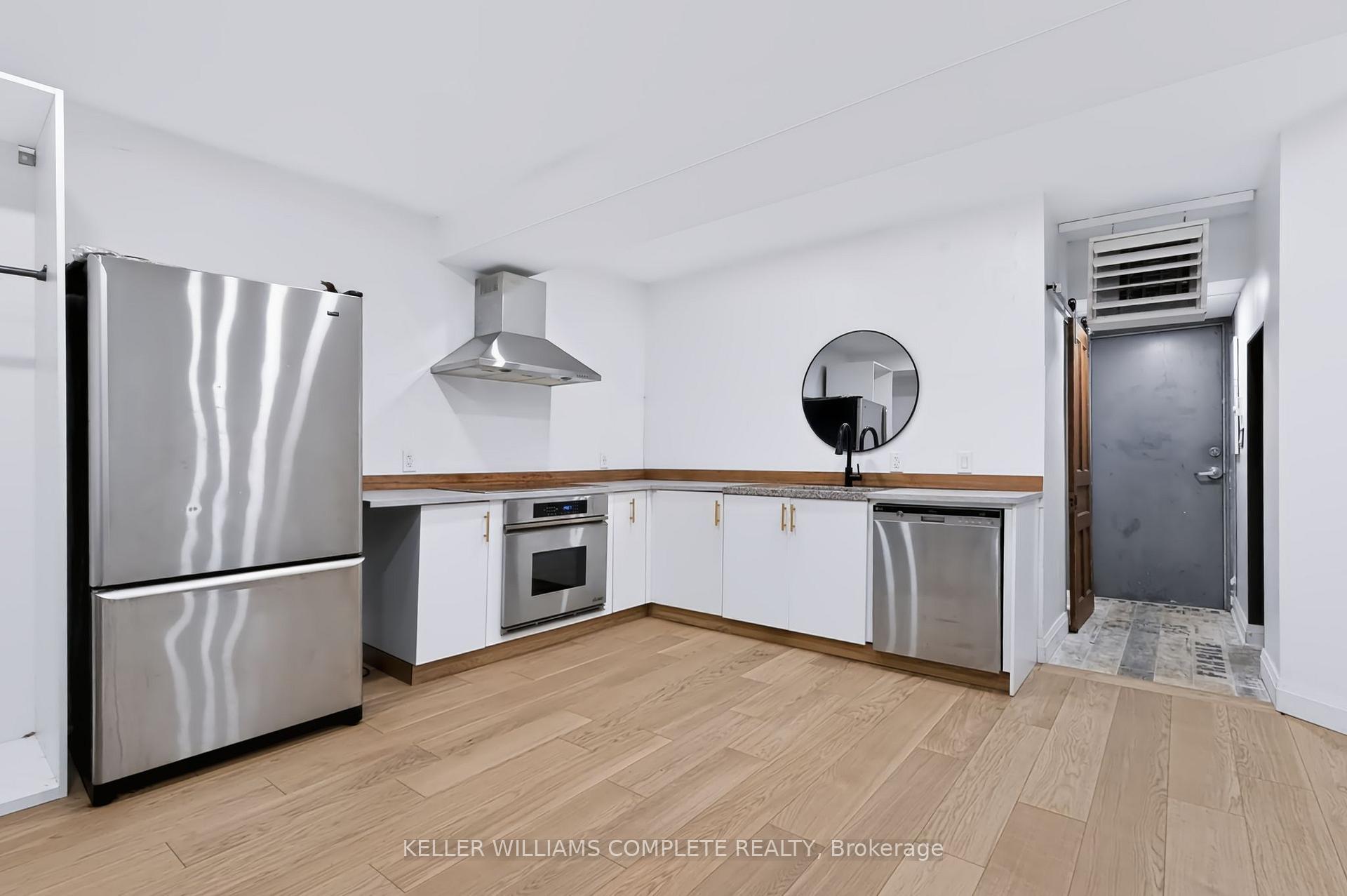 Photo 19 of 442 King William Street, Hamilton, Landsdale — HOMEH