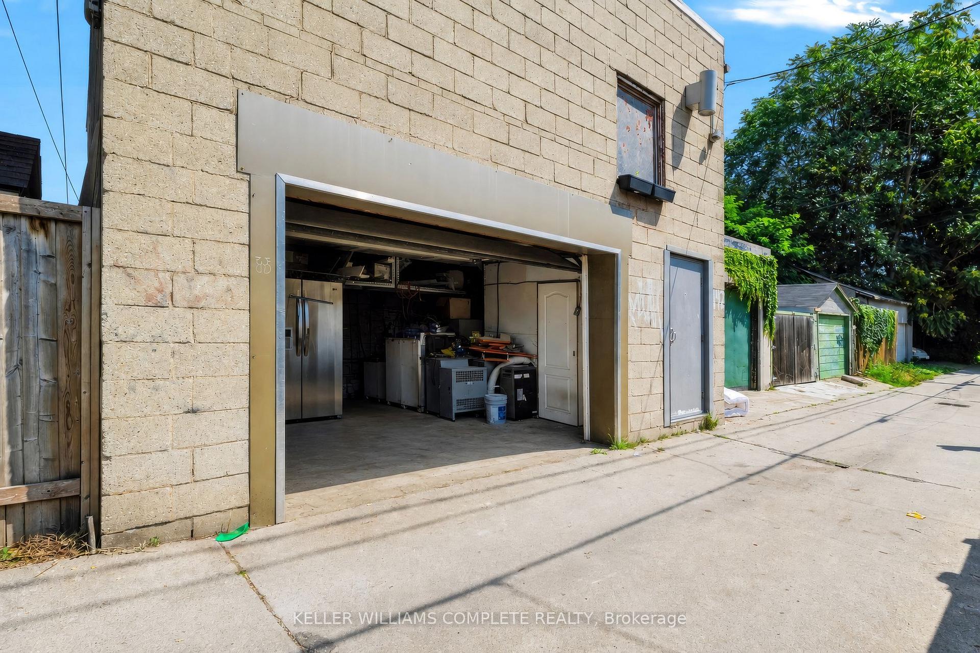 Photo 30 of 442 King William Street, Hamilton, Landsdale — HOMEH