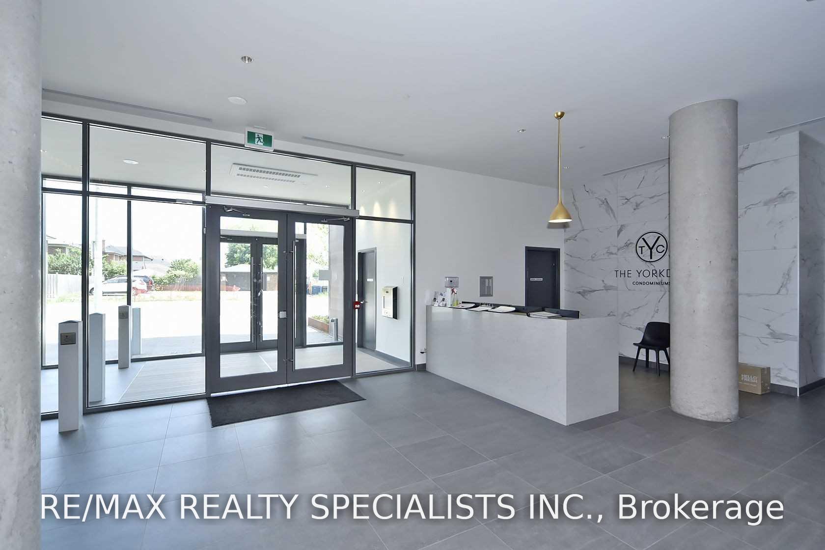 Photo 5 of Unit 801, 120 Varna Drive, Toronto, Englemount-Lawrence — HOMEH
