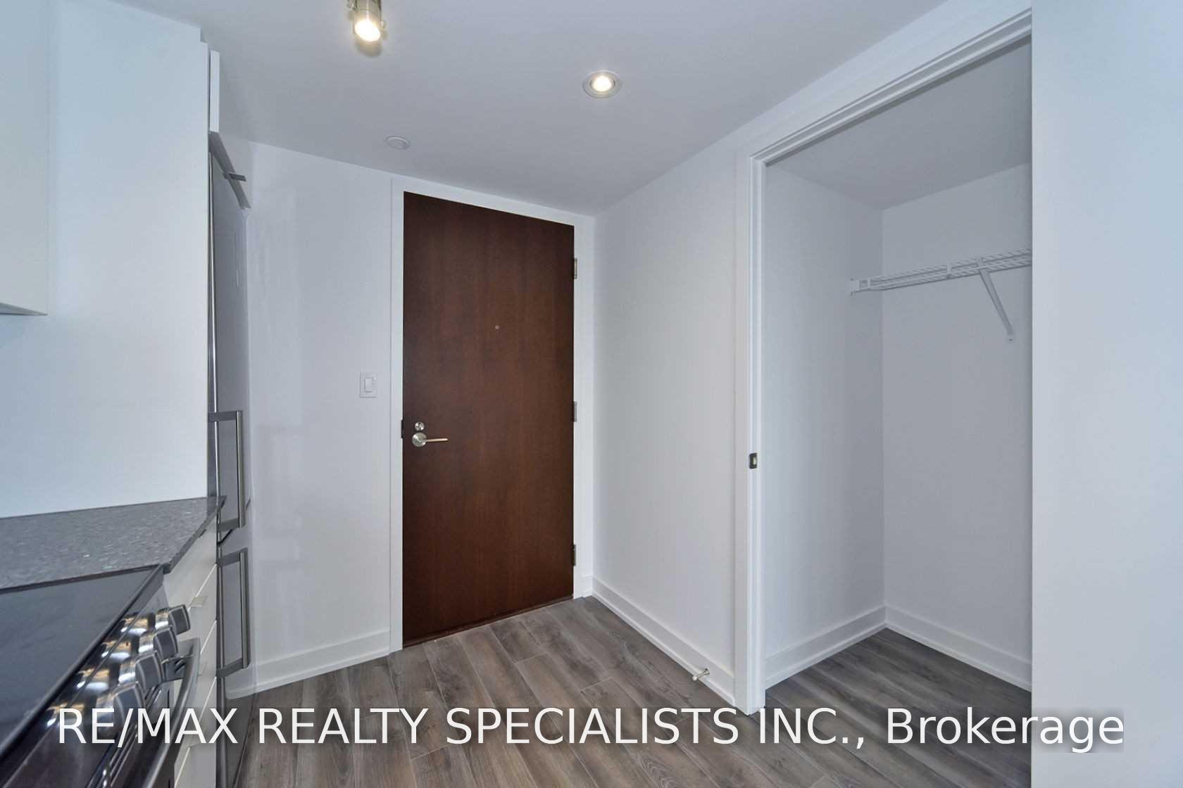 Photo 11 of Unit 801, 120 Varna Drive, Toronto, Englemount-Lawrence — HOMEH