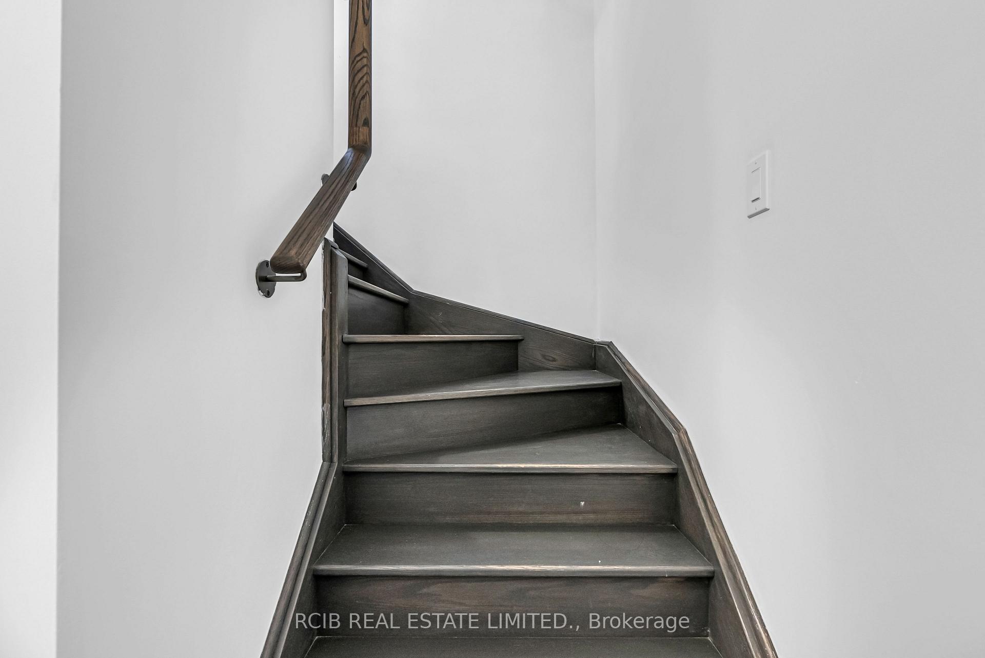 Photo 12 of 7 Tiveron Avenue, Caledon, Rural Caledon — HOMEH