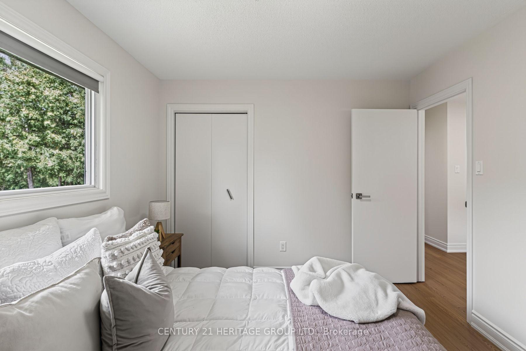 Photo 22 of 199 Paris Road, Brantford, Henderson-Sky Acres — HOMEH