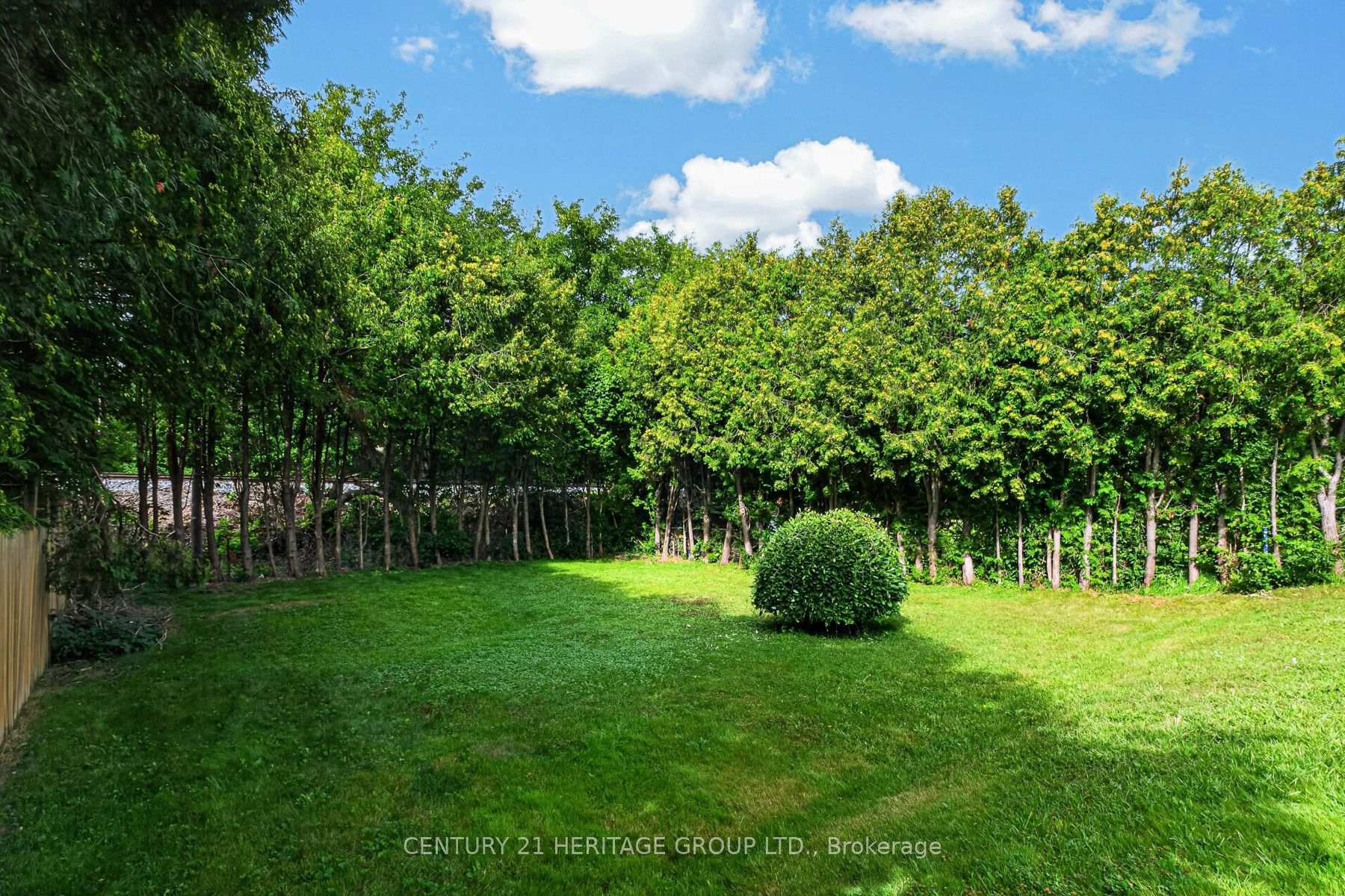 Photo 35 of 199 Paris Road, Brantford, Henderson-Sky Acres — HOMEH