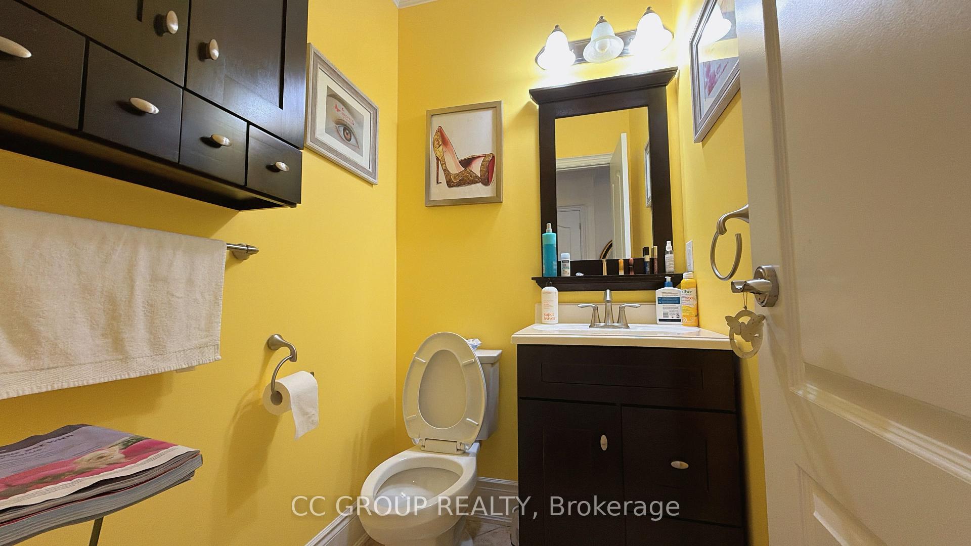 Photo 21 of 23 Yorkton Boulevard, Markham, Angus Glen — HOMEH
