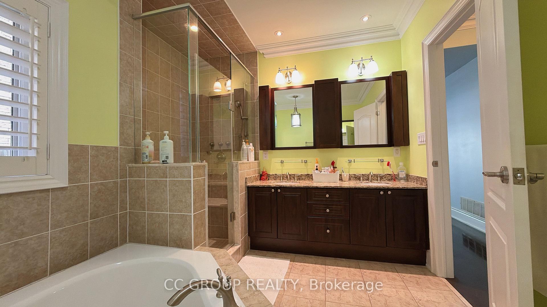Photo 25 of 23 Yorkton Boulevard, Markham, Angus Glen — HOMEH