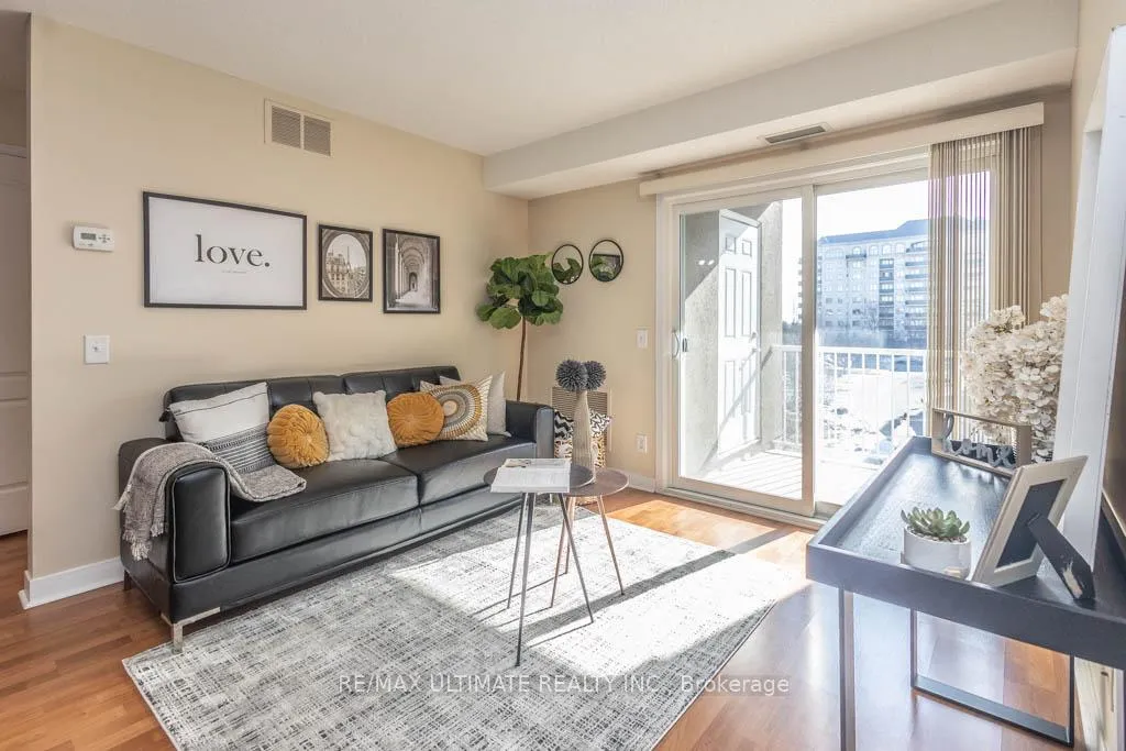Photo 3 of Unit 3301, 4 Dayspring Circle, Brampton, Goreway Drive Corridor — HOMEH