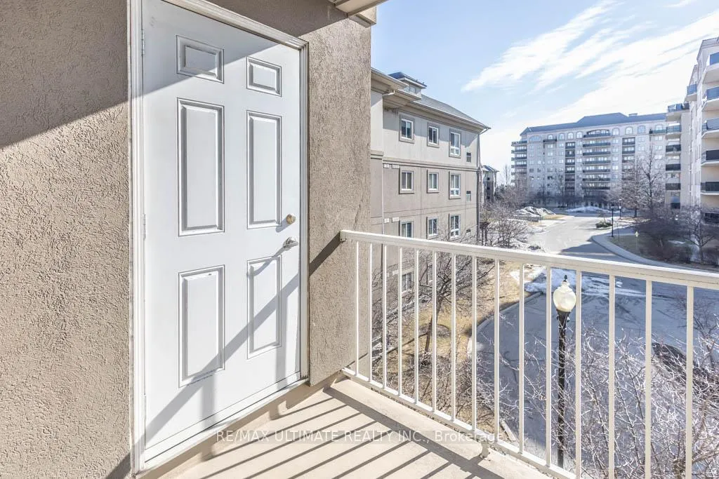 Photo 24 of Unit 3301, 4 Dayspring Circle, Brampton, Goreway Drive Corridor — HOMEH