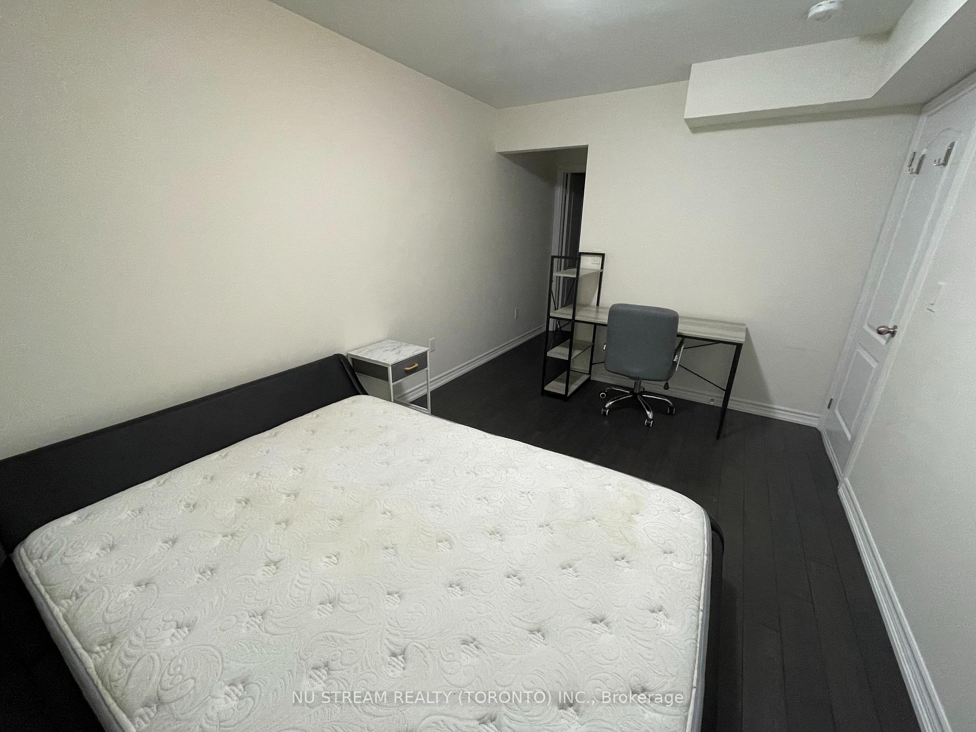 Photo 7 of Unit 18, 181 Parktree Drive, Vaughan, Maple — HOMEH