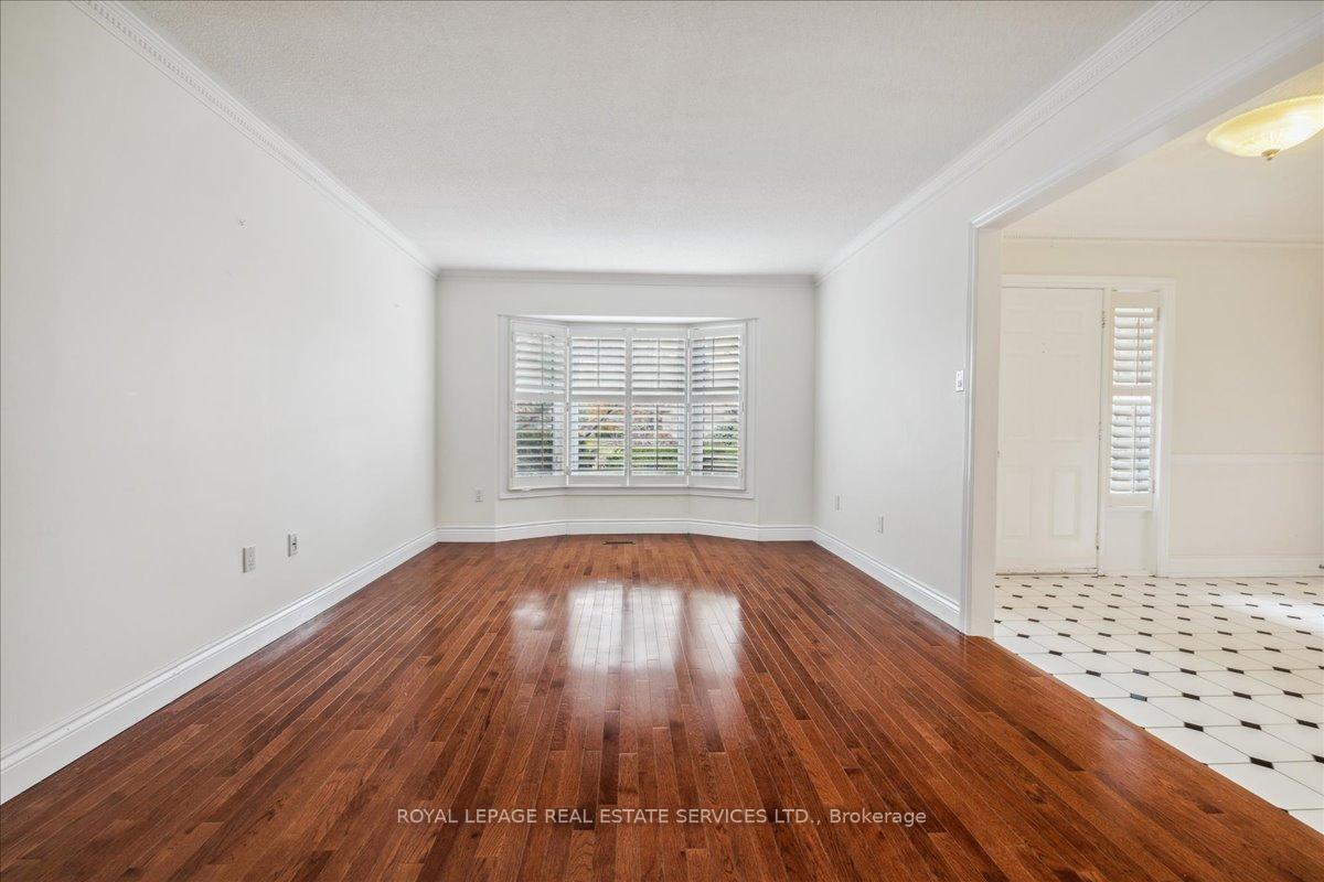 Photo 5 of 172 River Oaks Boulevard E, Oakville, River Oaks — HOMEH
