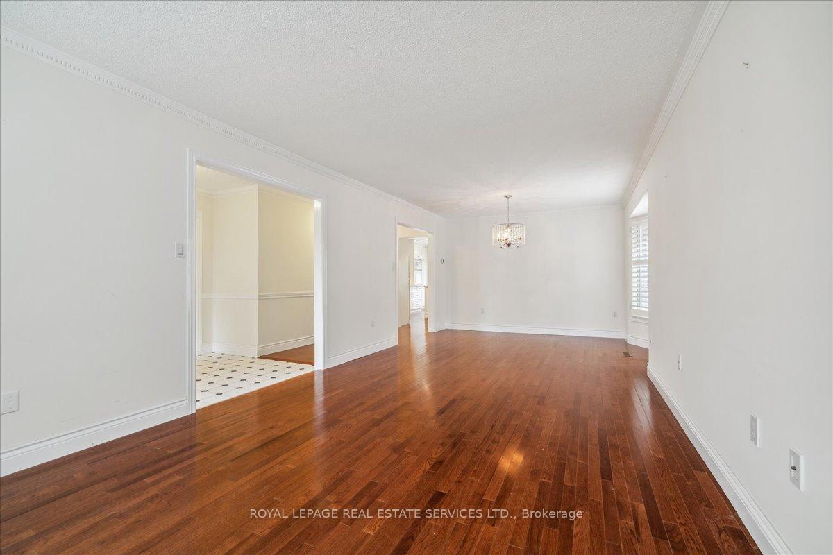 Photo 6 of 172 River Oaks Boulevard E, Oakville, River Oaks — HOMEH
