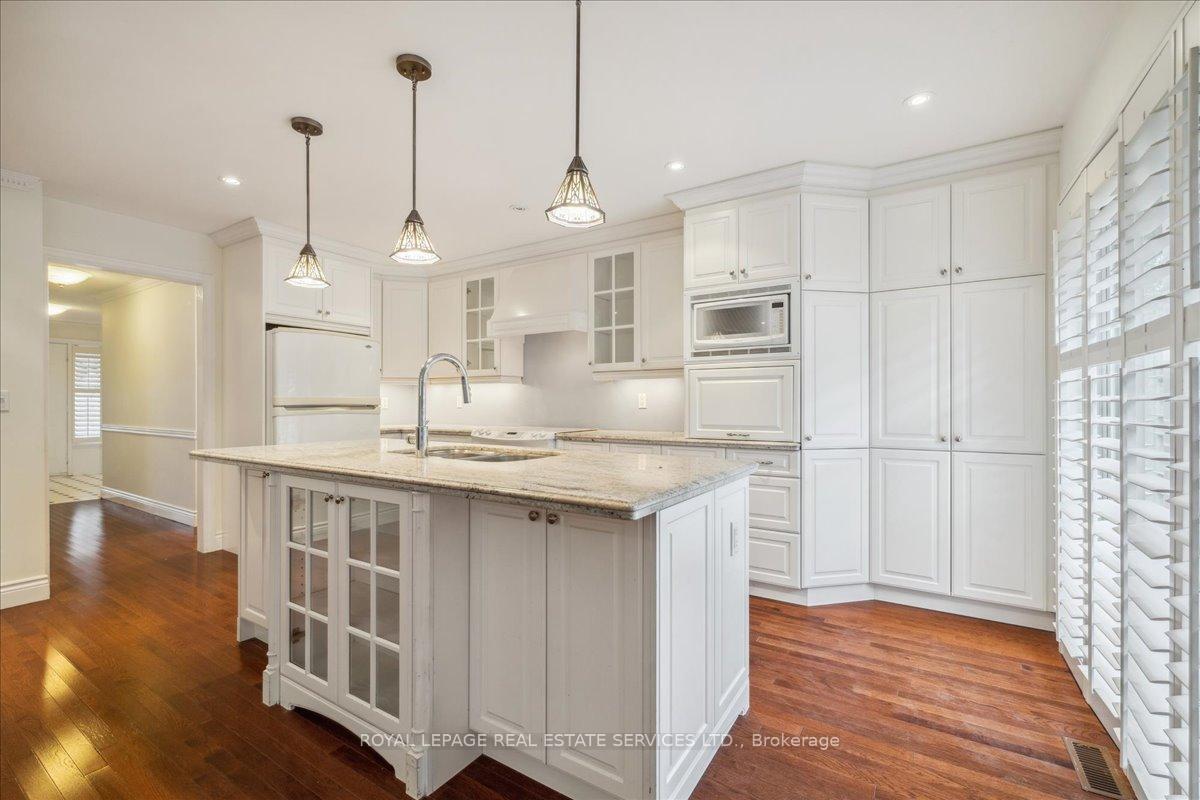 Photo 11 of 172 River Oaks Boulevard E, Oakville, River Oaks — HOMEH
