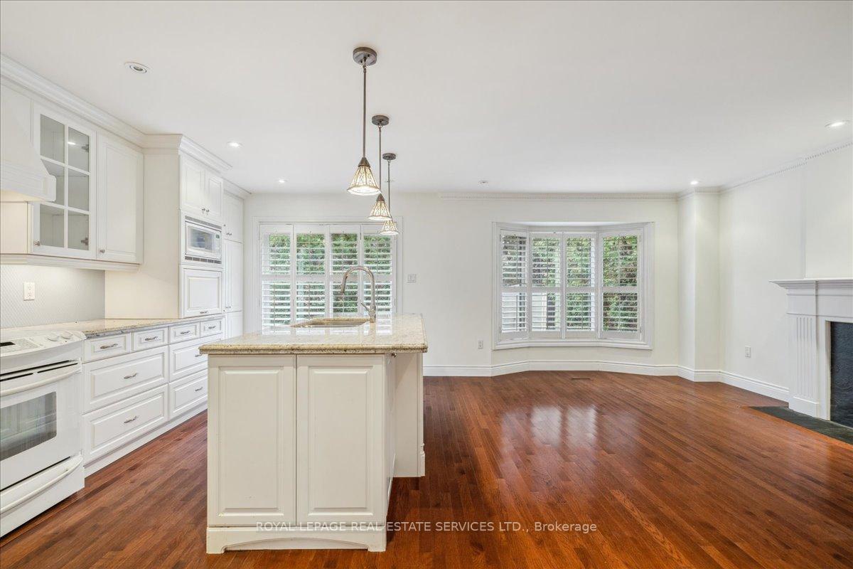 Photo 13 of 172 River Oaks Boulevard E, Oakville, River Oaks — HOMEH